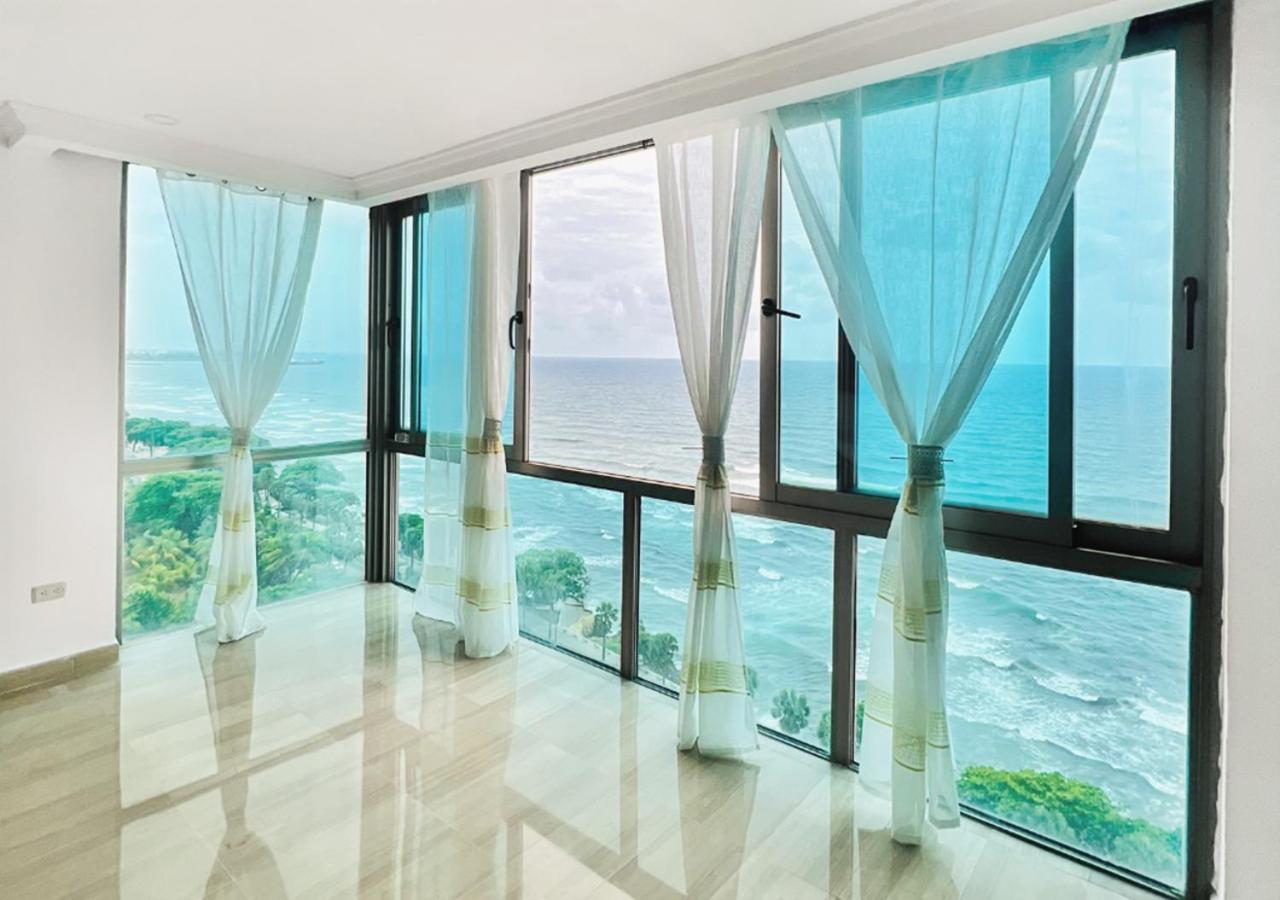 Exclusive 3 BDR, Gym & Pool, SeaView, Luxury Tower view 4