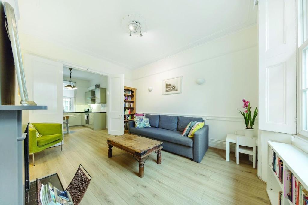 3 Bedroom Apartment in Westminster