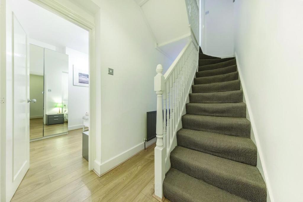 3 Bedroom Apartment in Westminster