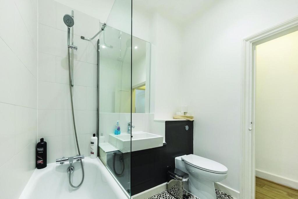 3 Bedroom Apartment in Westminster