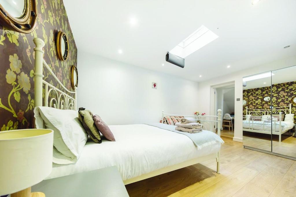 3 Bedroom Apartment in Westminster