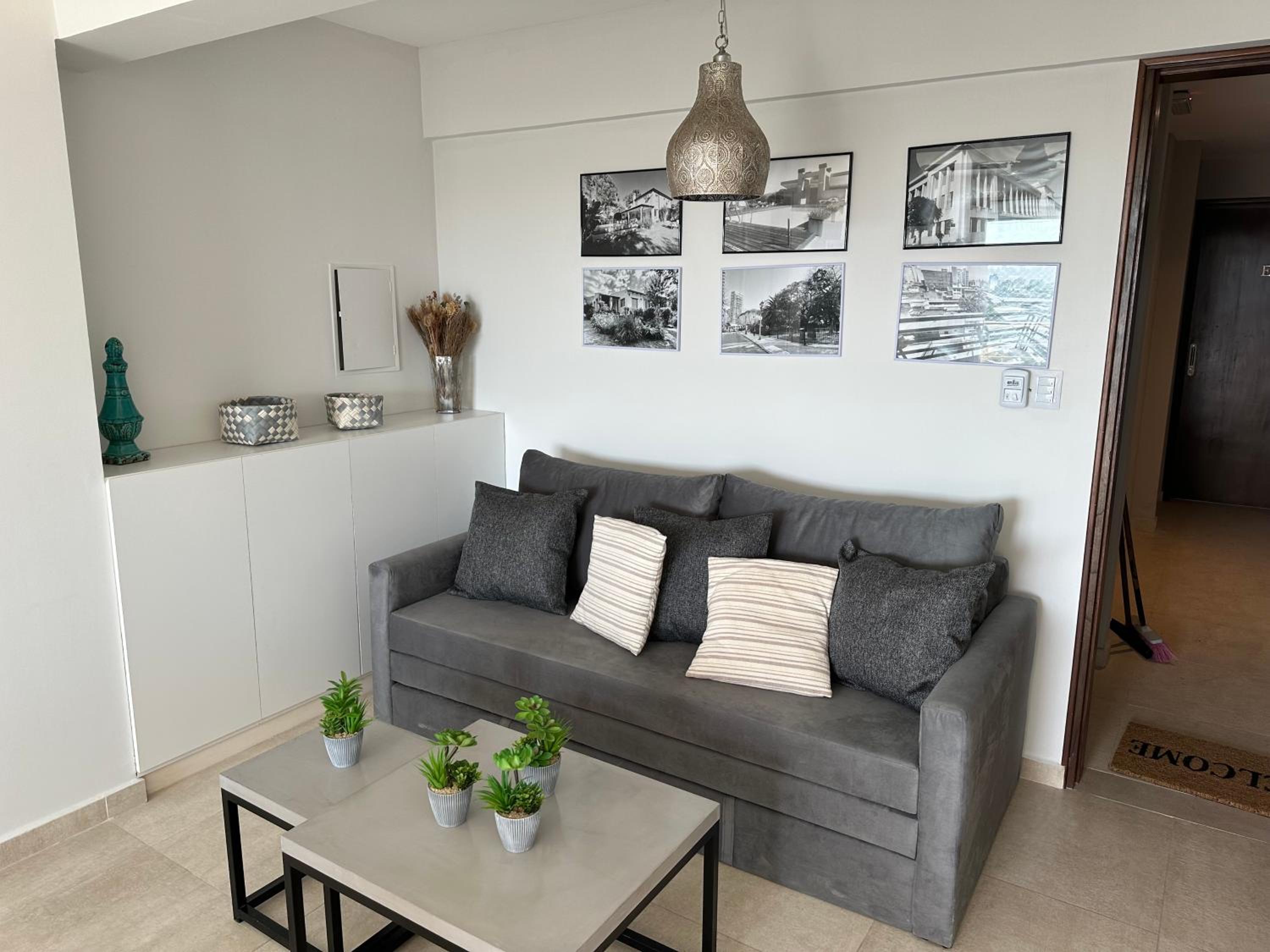 Apart torre jacaranda 1