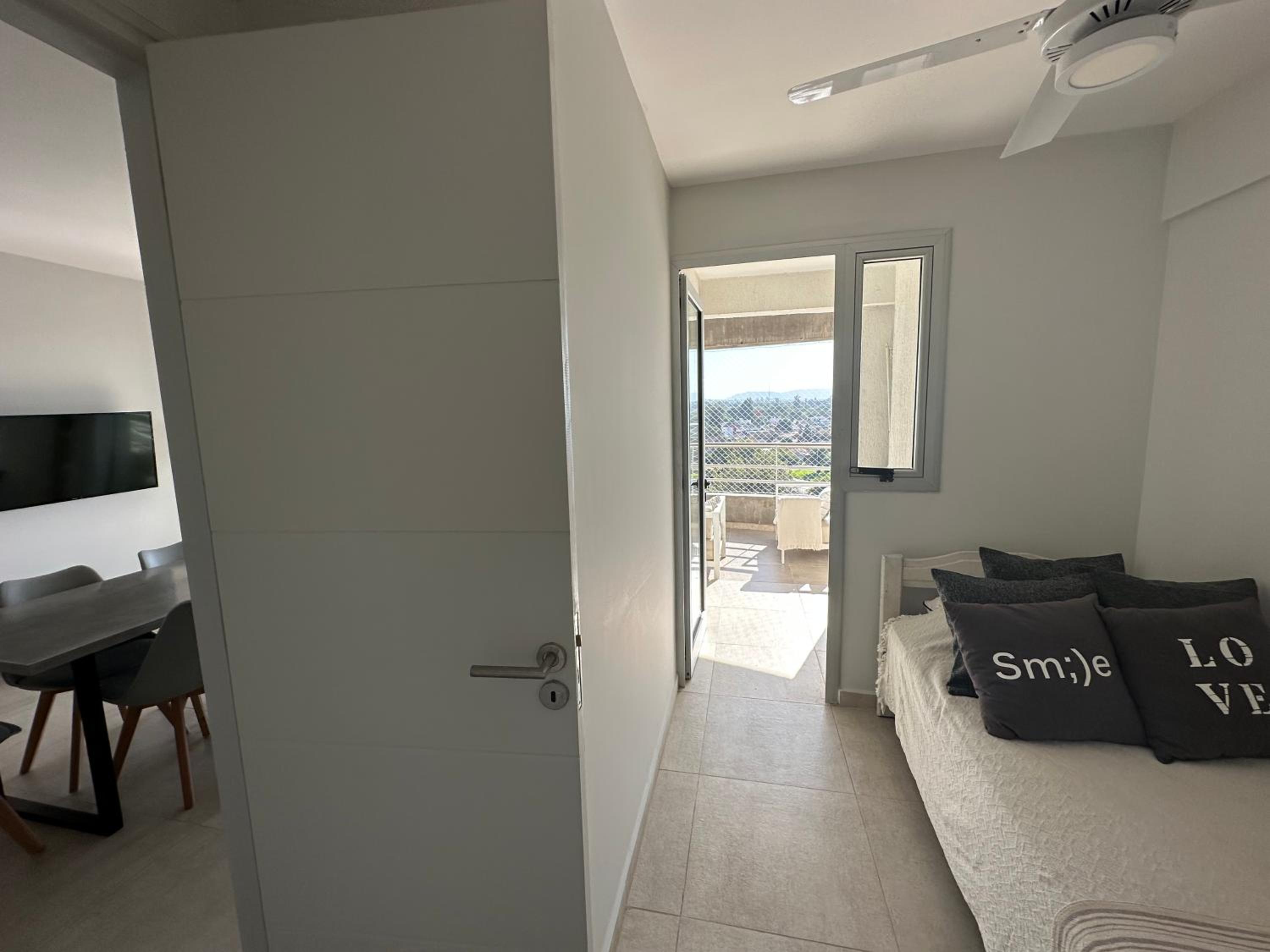 Apart torre jacaranda 1