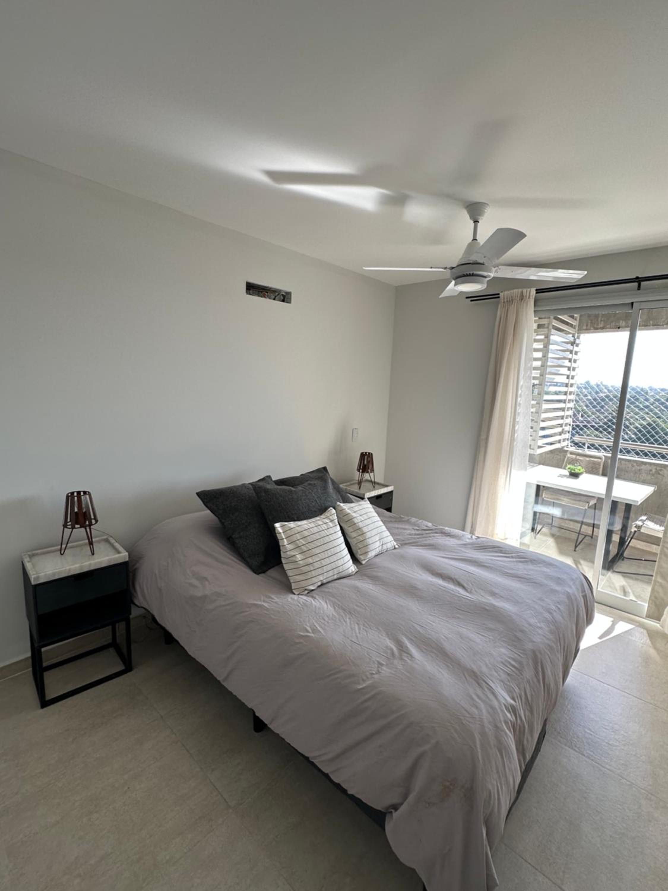 Apart torre jacaranda 1