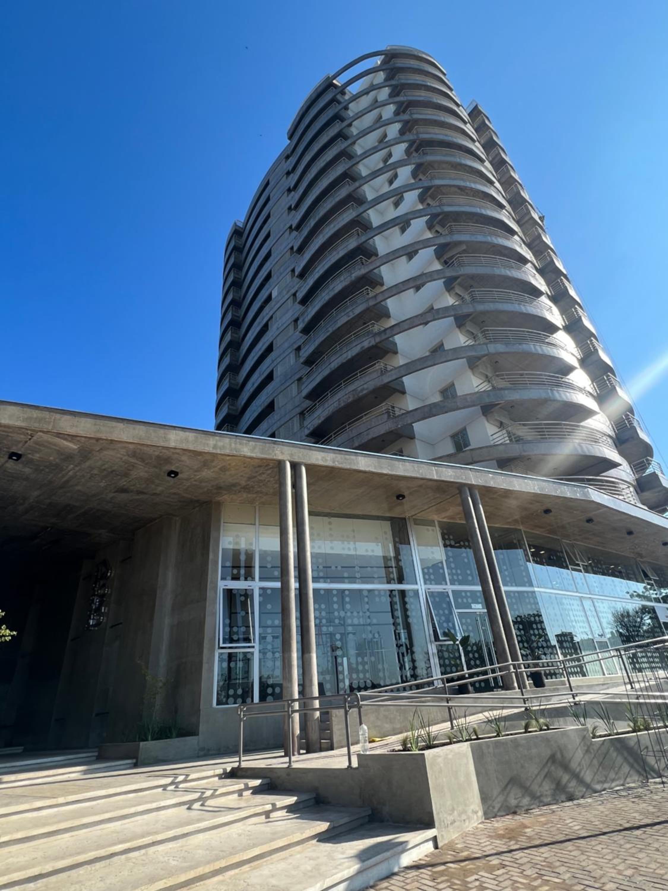 Apart torre jacaranda 1