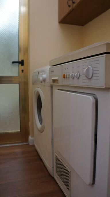 Alle's M Shyri studio apartment