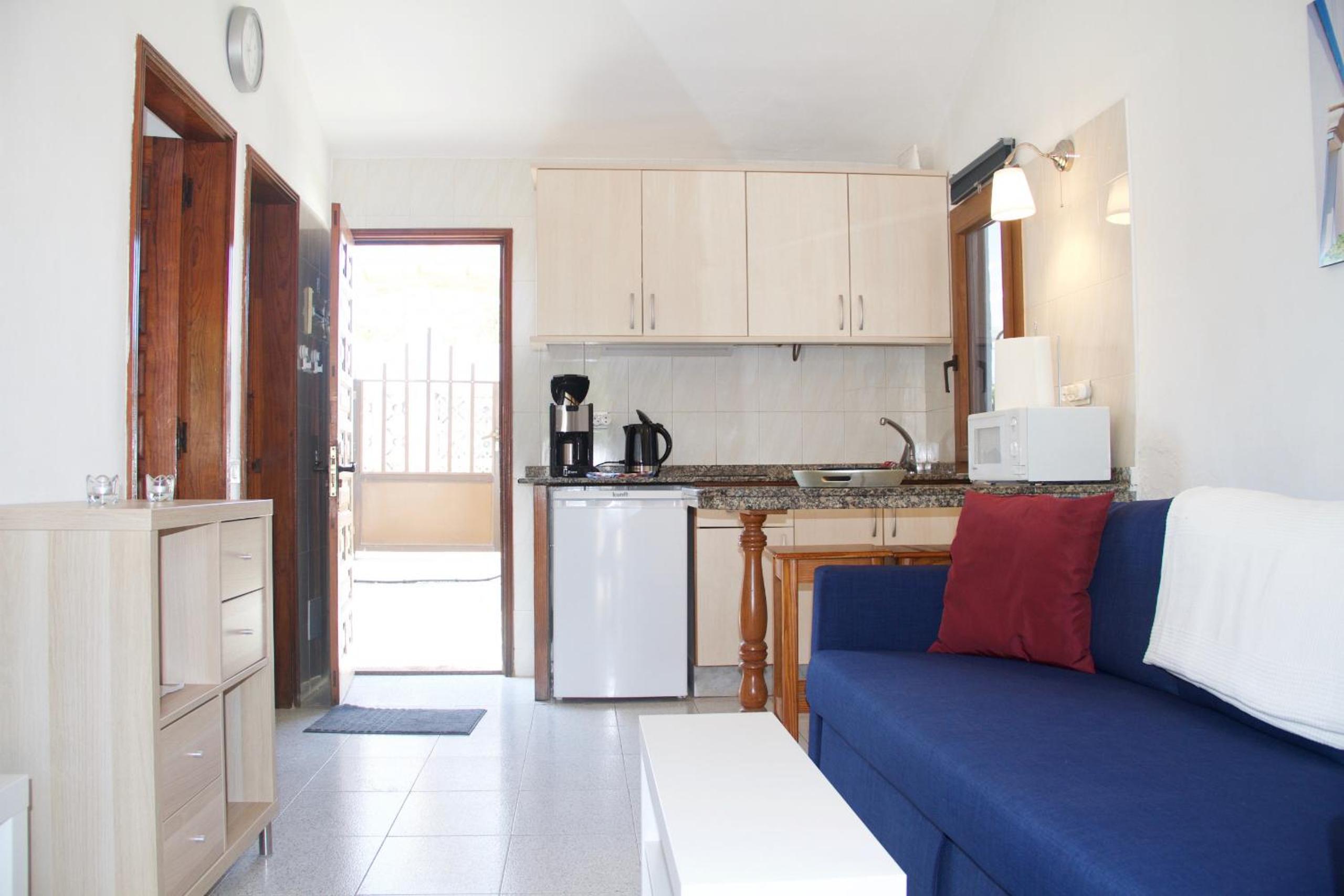 Casita blanca near yumbo view 4