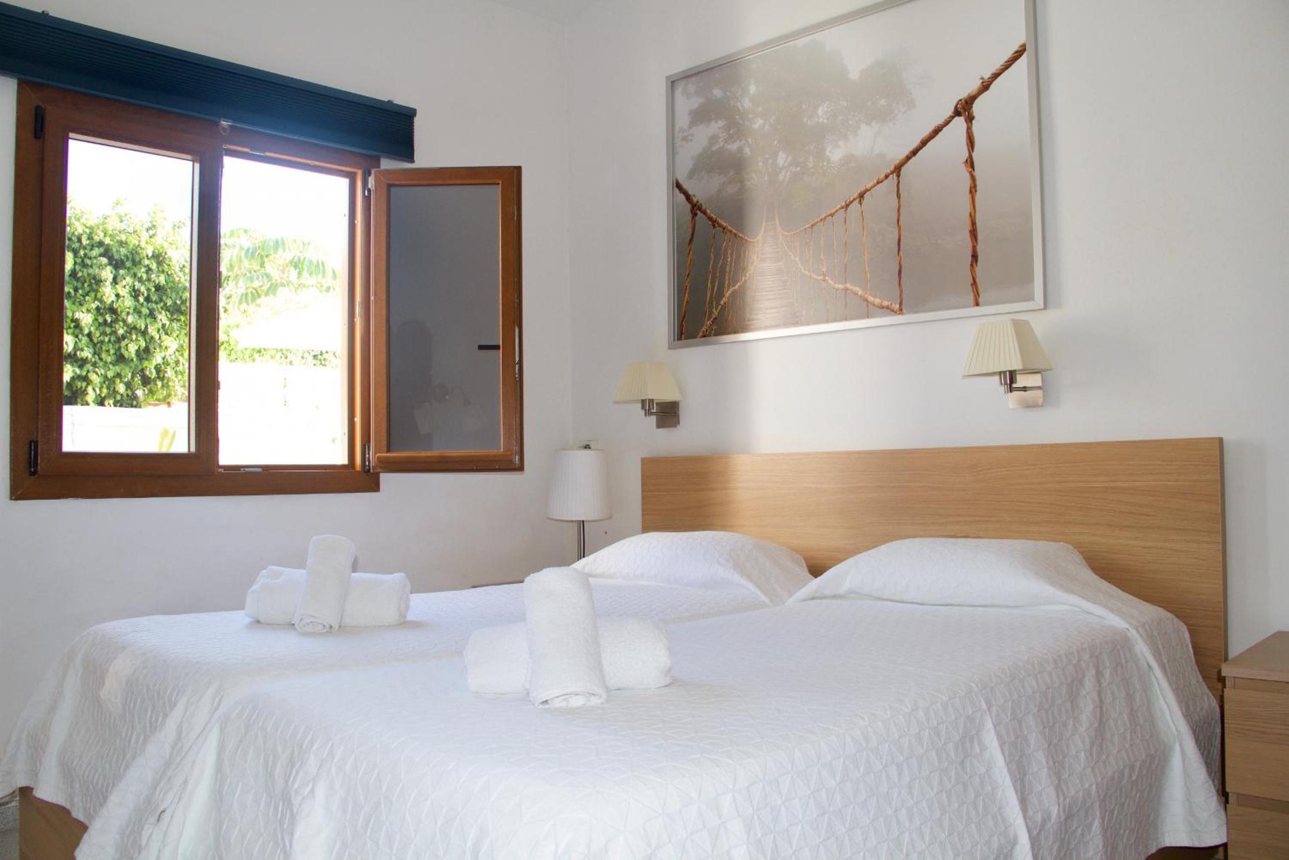 Casita blanca near yumbo view 5