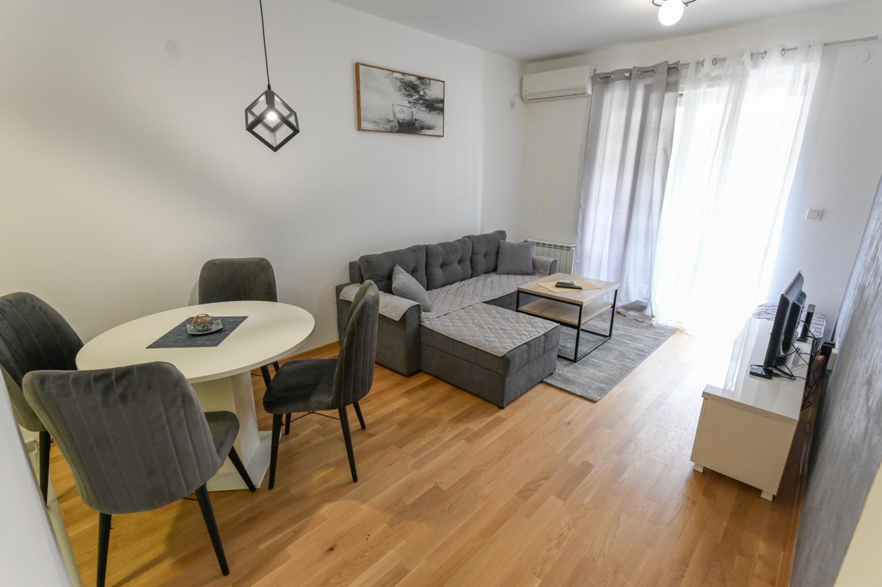 Porta Apartment