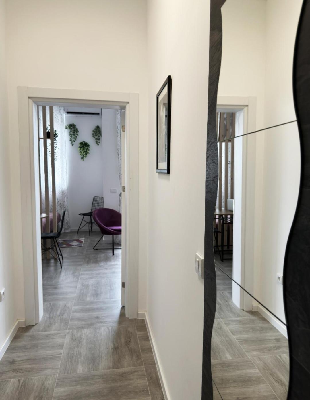 Studio apartment, 5 minutes to the beach view 5