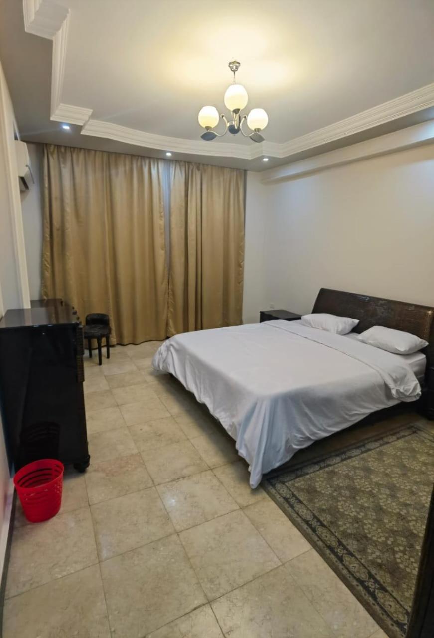 Zuma Apartments