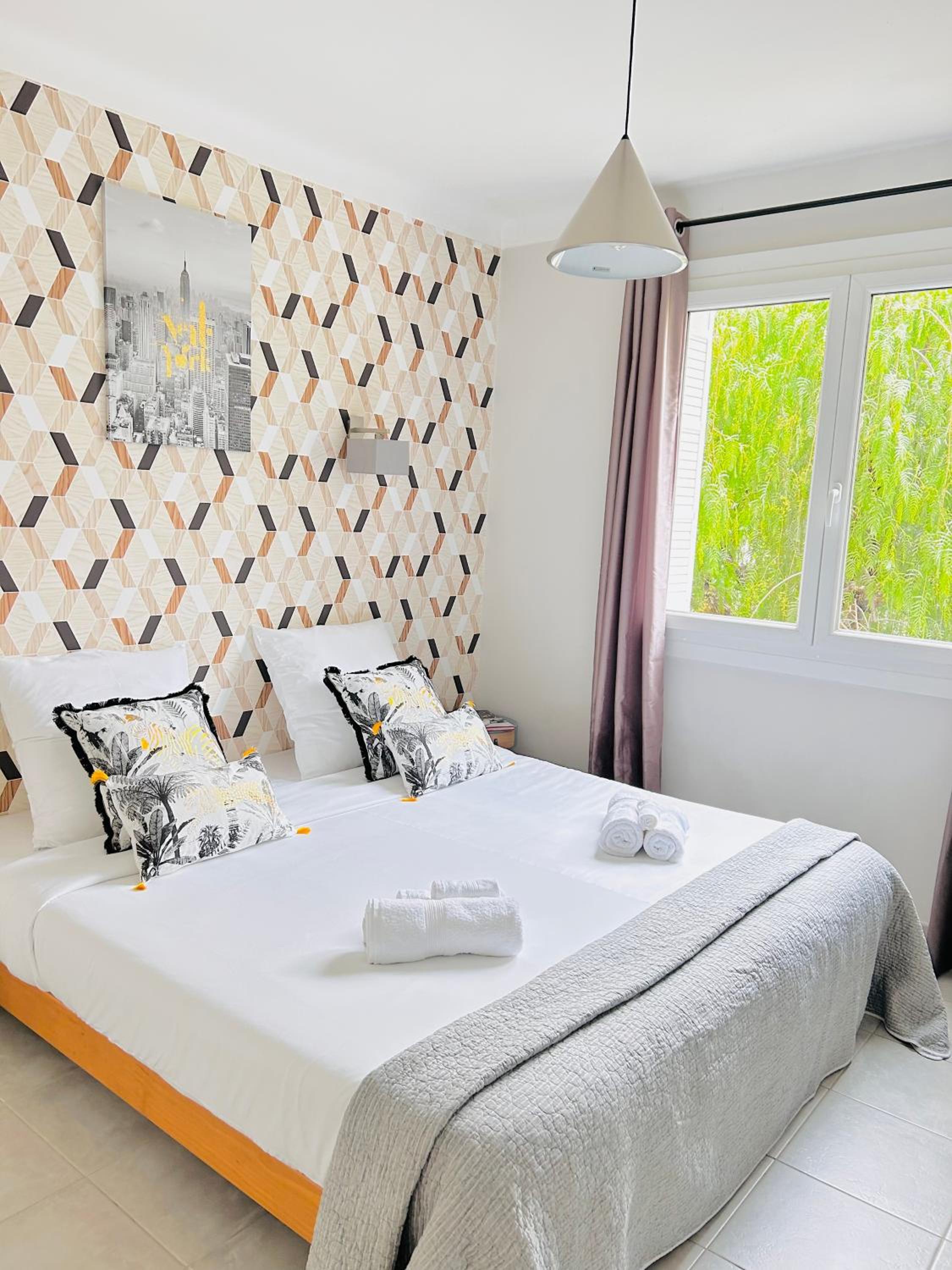 2 bedroom luxury flat with Balcony Cannes Center photo 2