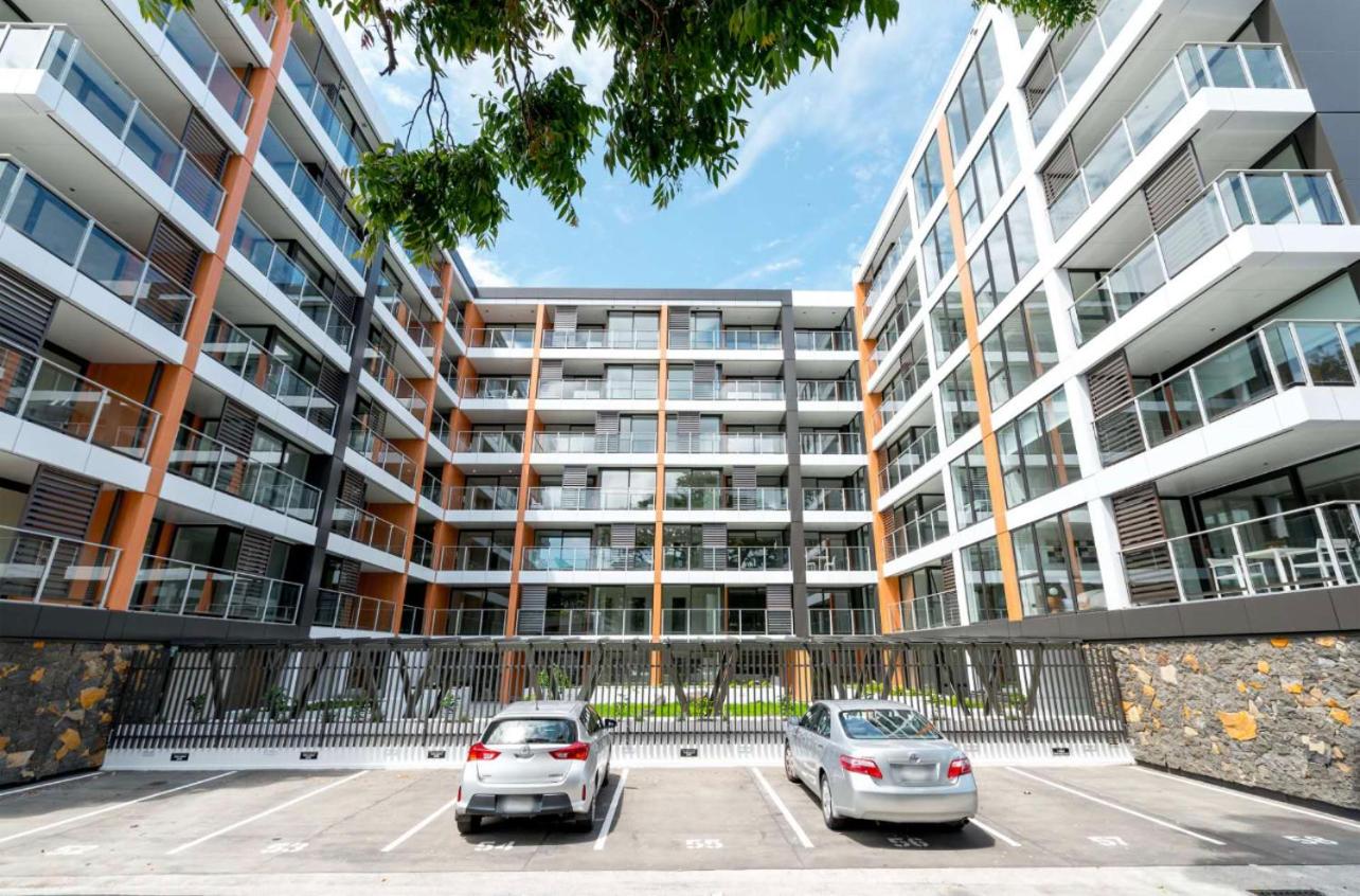 Spacious one bedroom apartment in Newmarket