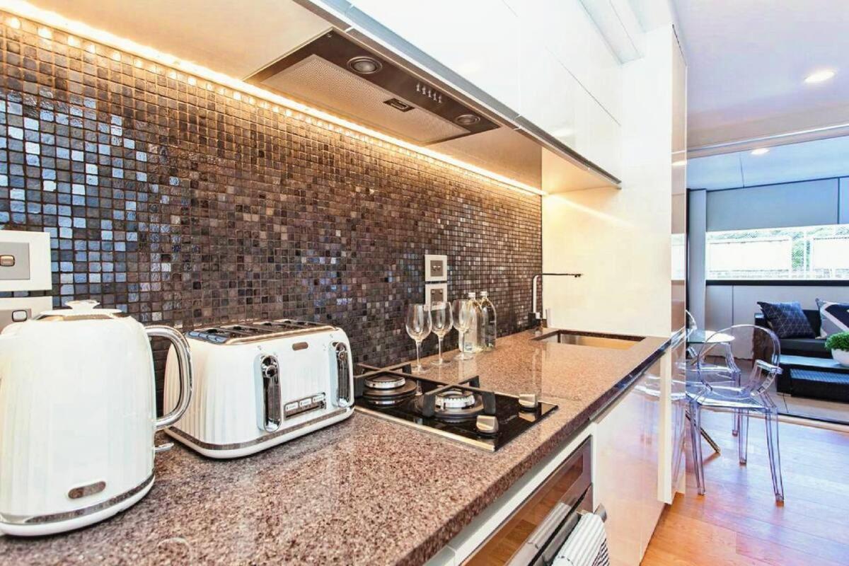 Spacious one bedroom apartment in Newmarket