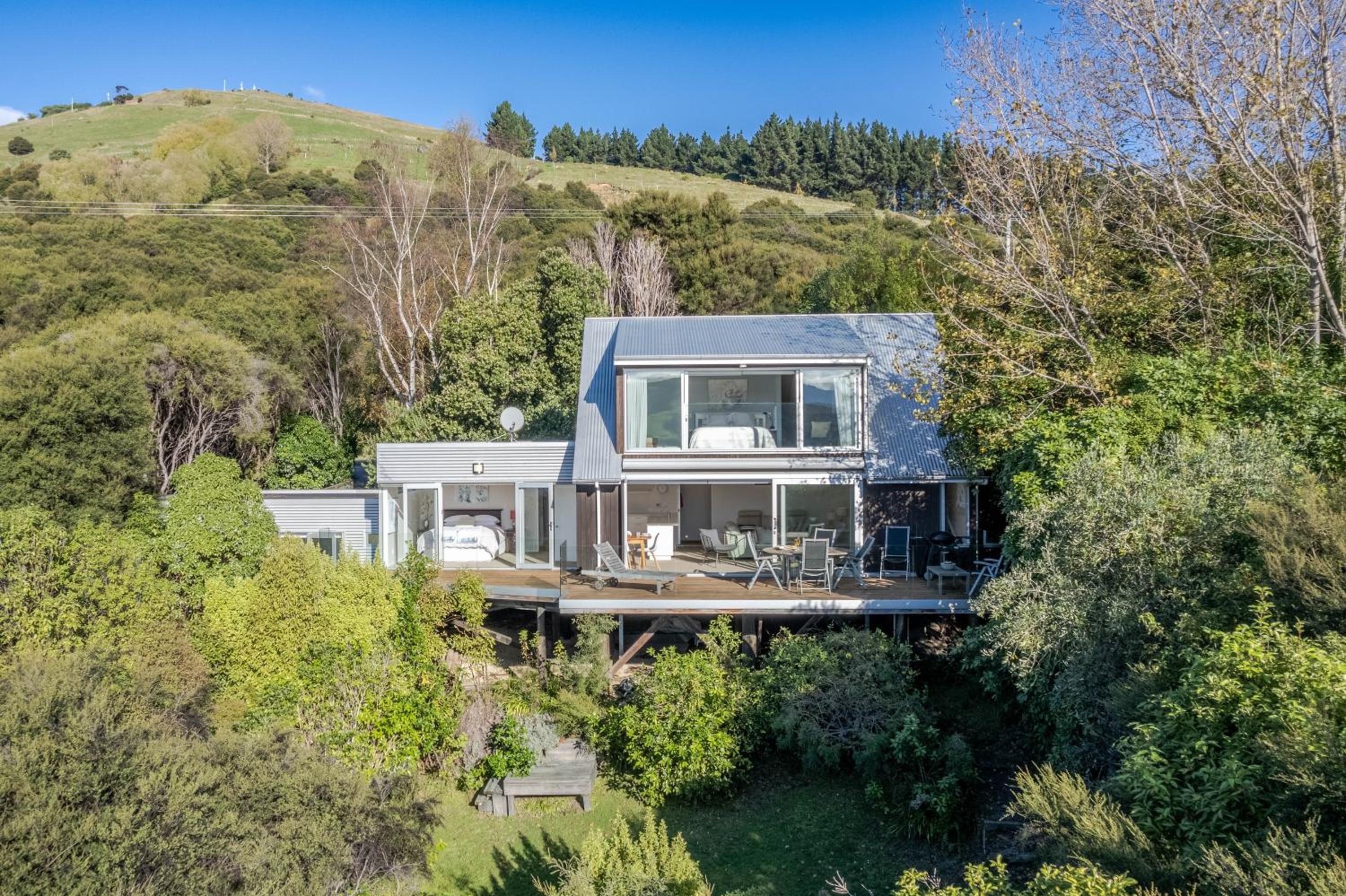 Onuku Oasis - Akaroa Holiday Home view 5