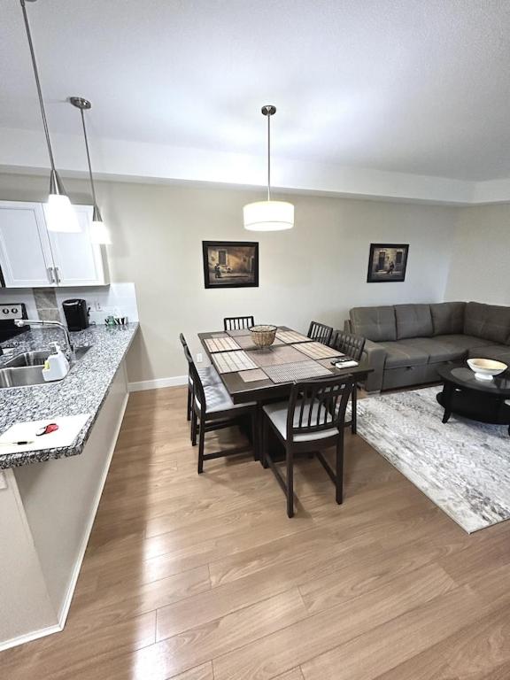 Stay In The Okanagan - Copper Sky, West Kelowna