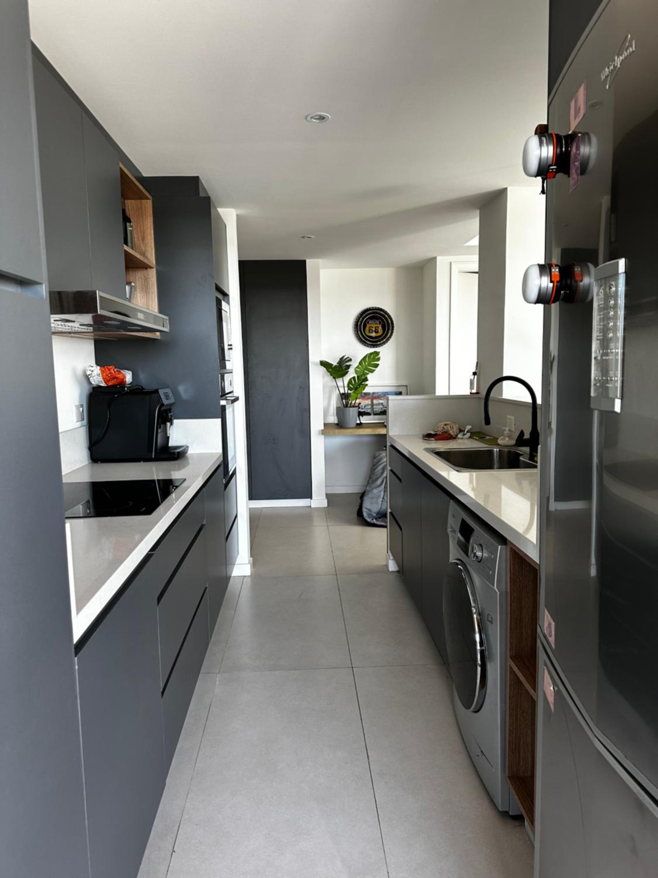 Increíble apartamento en barrio cerrado con salida al río !