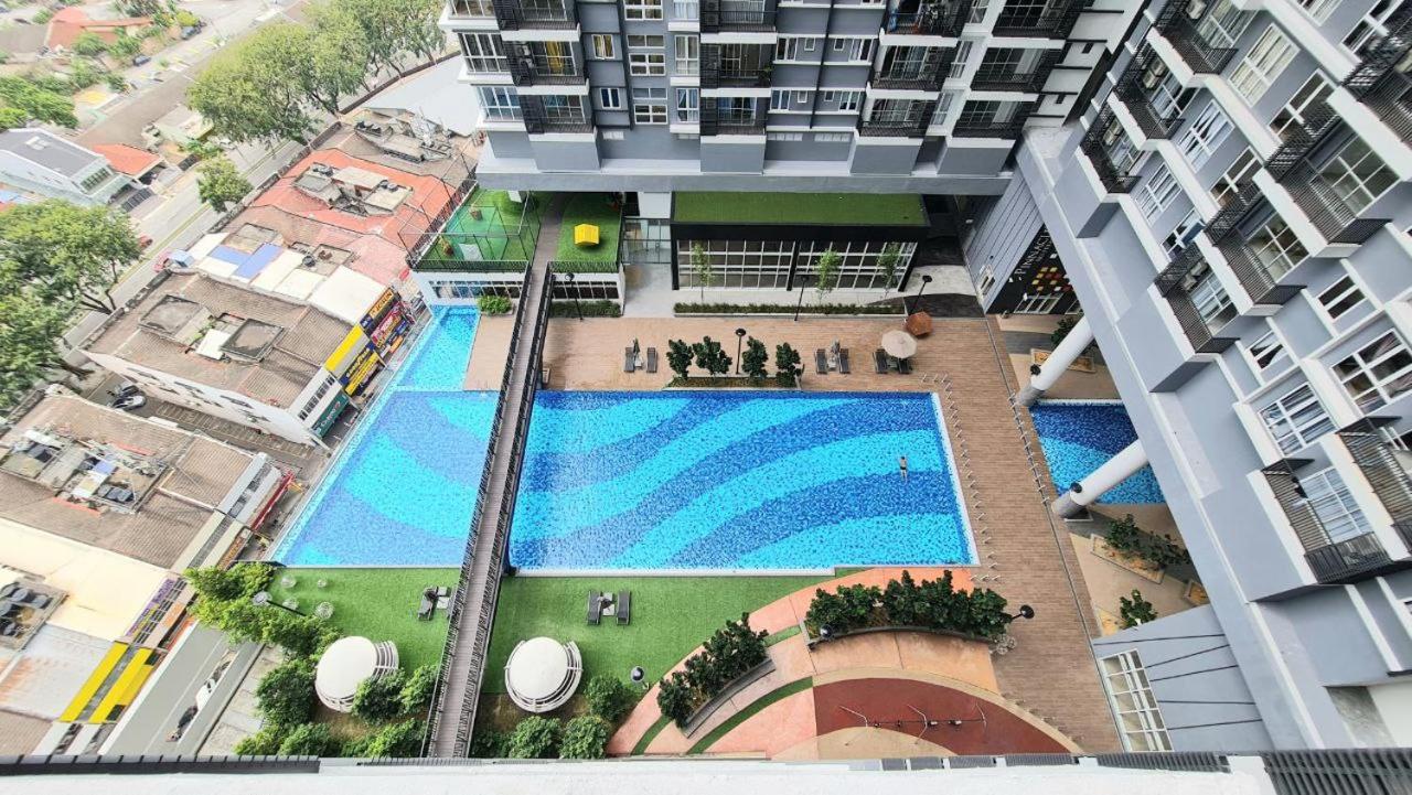 Centre of Sri Petaling