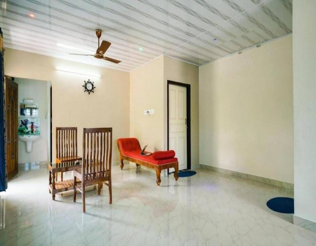 Sholai Homes by StayApart view 4
