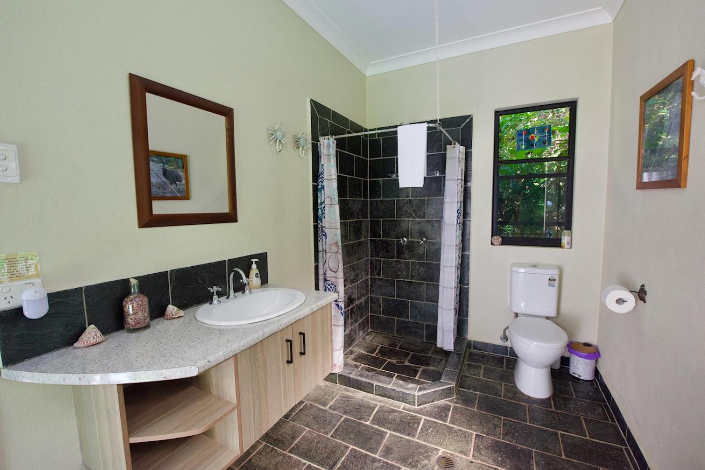 Thornton Beach Bungalows Daintree