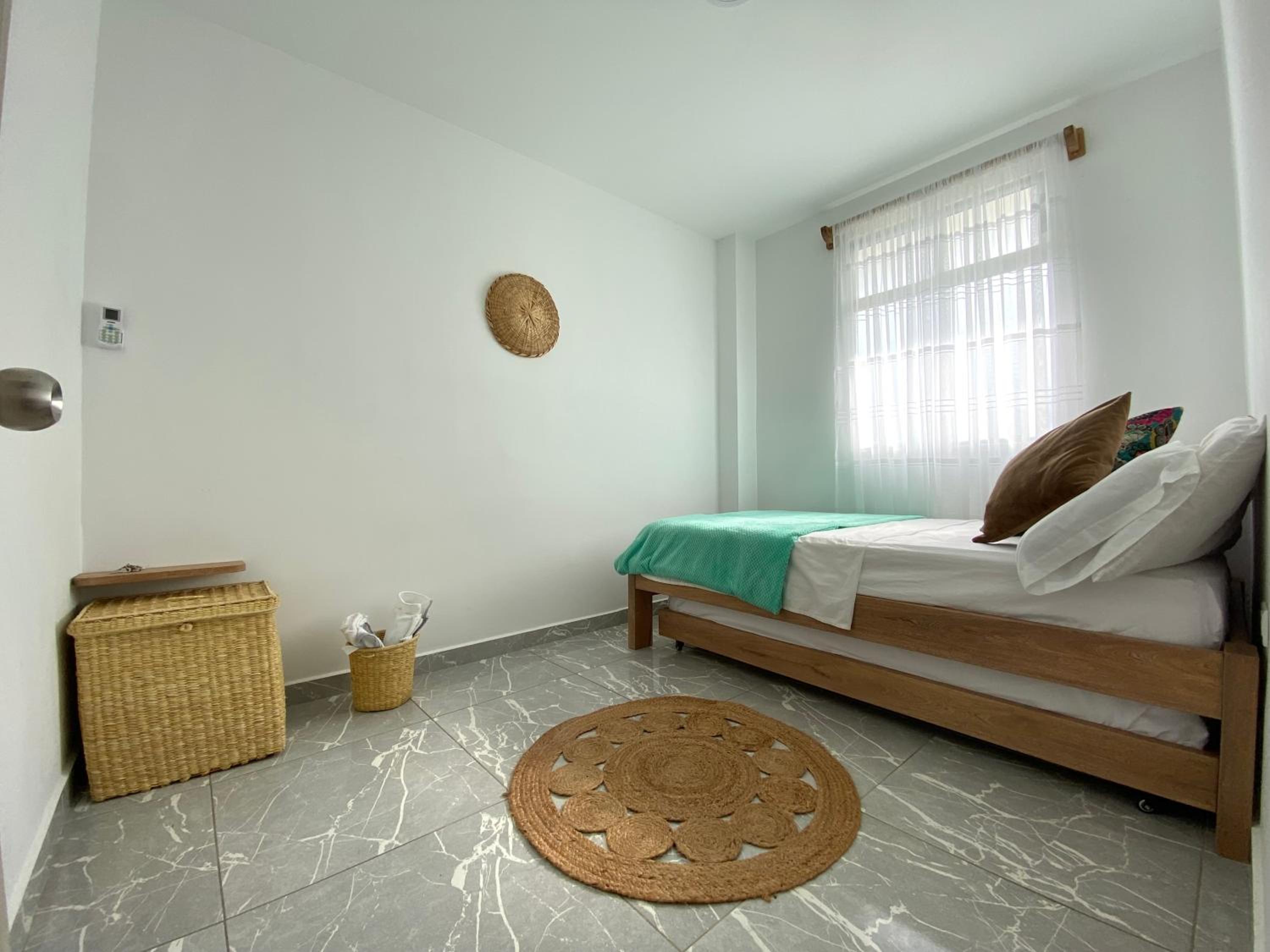 Apartamento en condominio con vista al mar