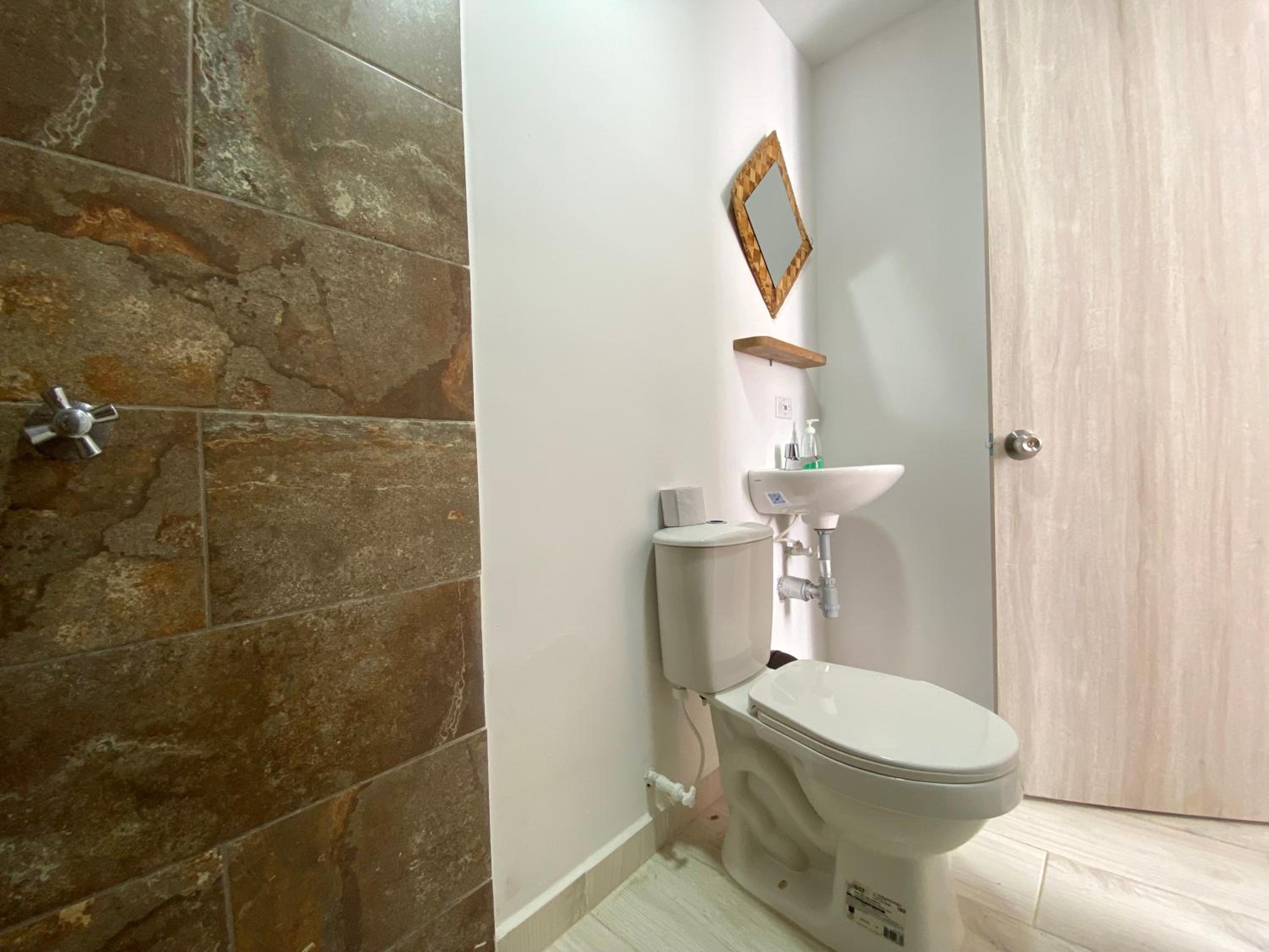 Apartamento en condominio con vista al mar