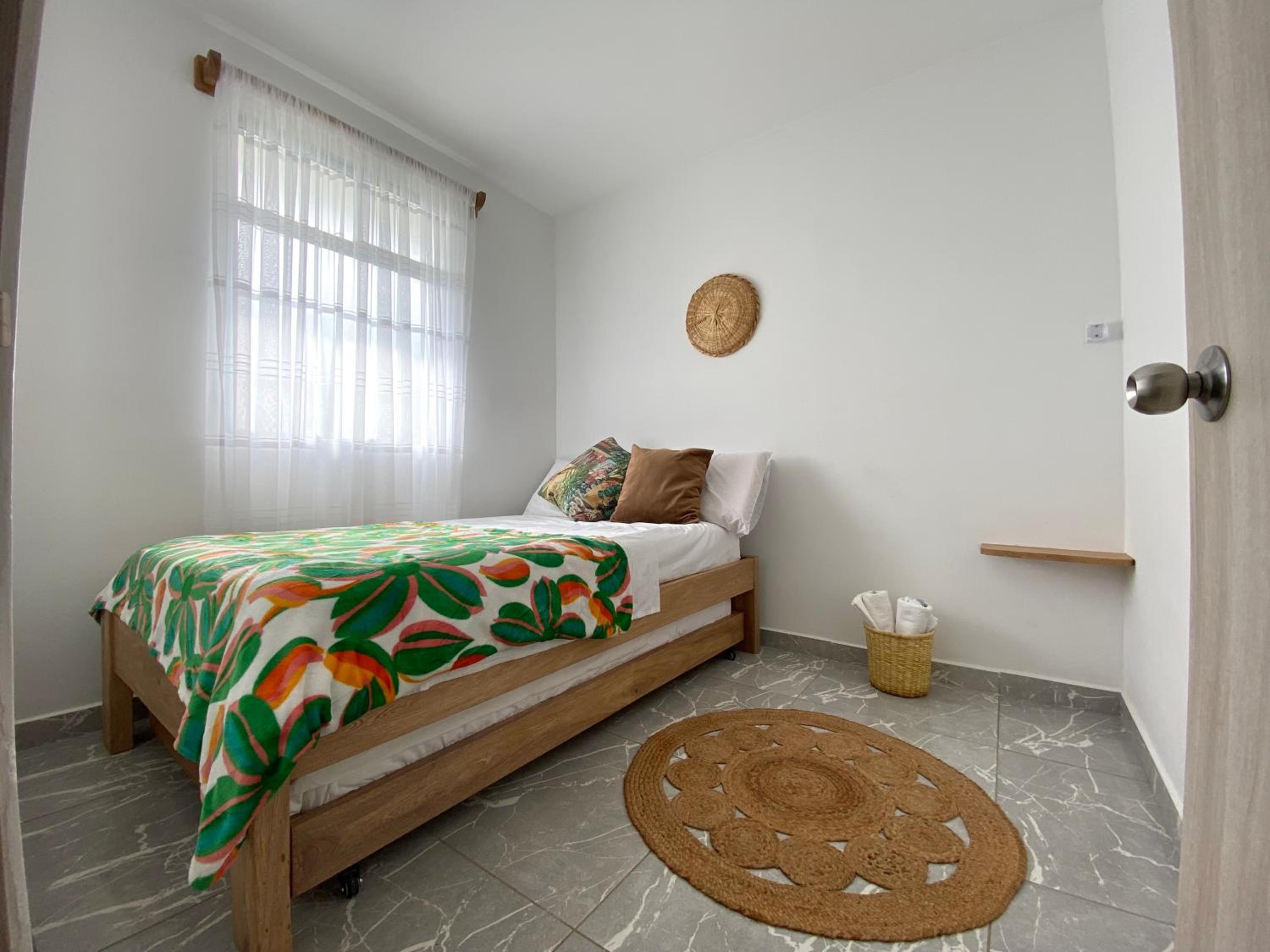 Apartamento en condominio con vista al mar