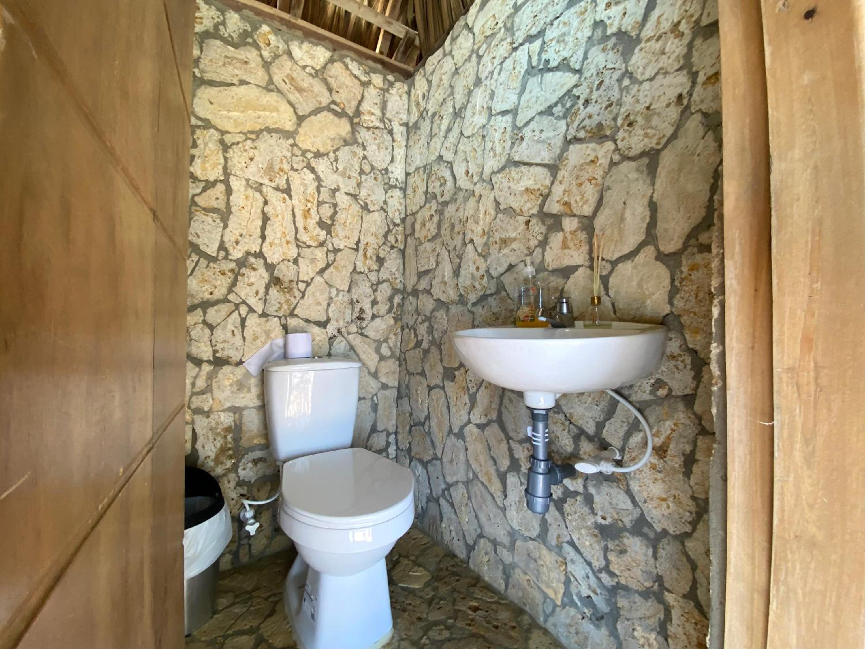 Apartamento en condominio con vista al mar