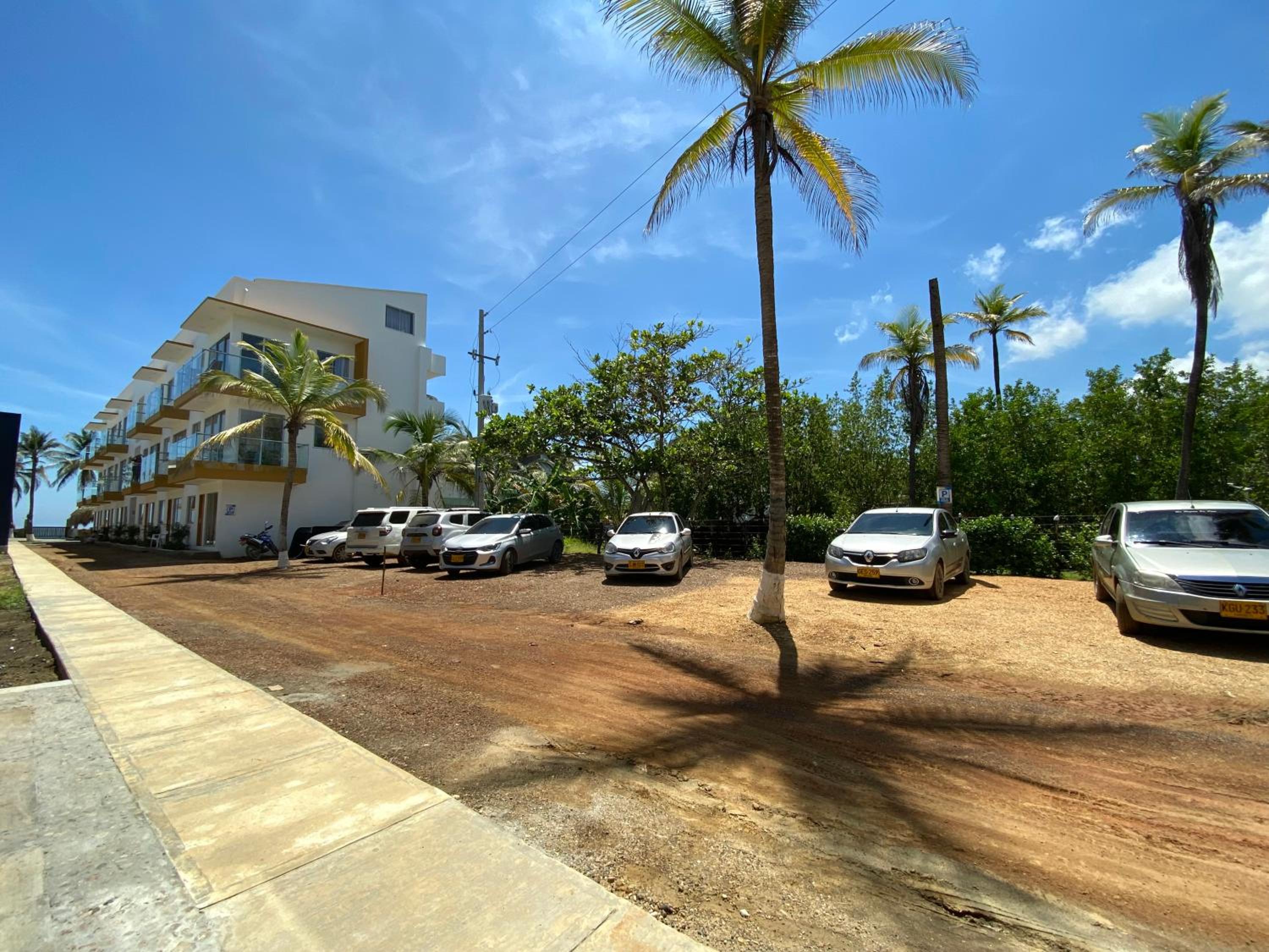 Apartamento en condominio con vista al mar