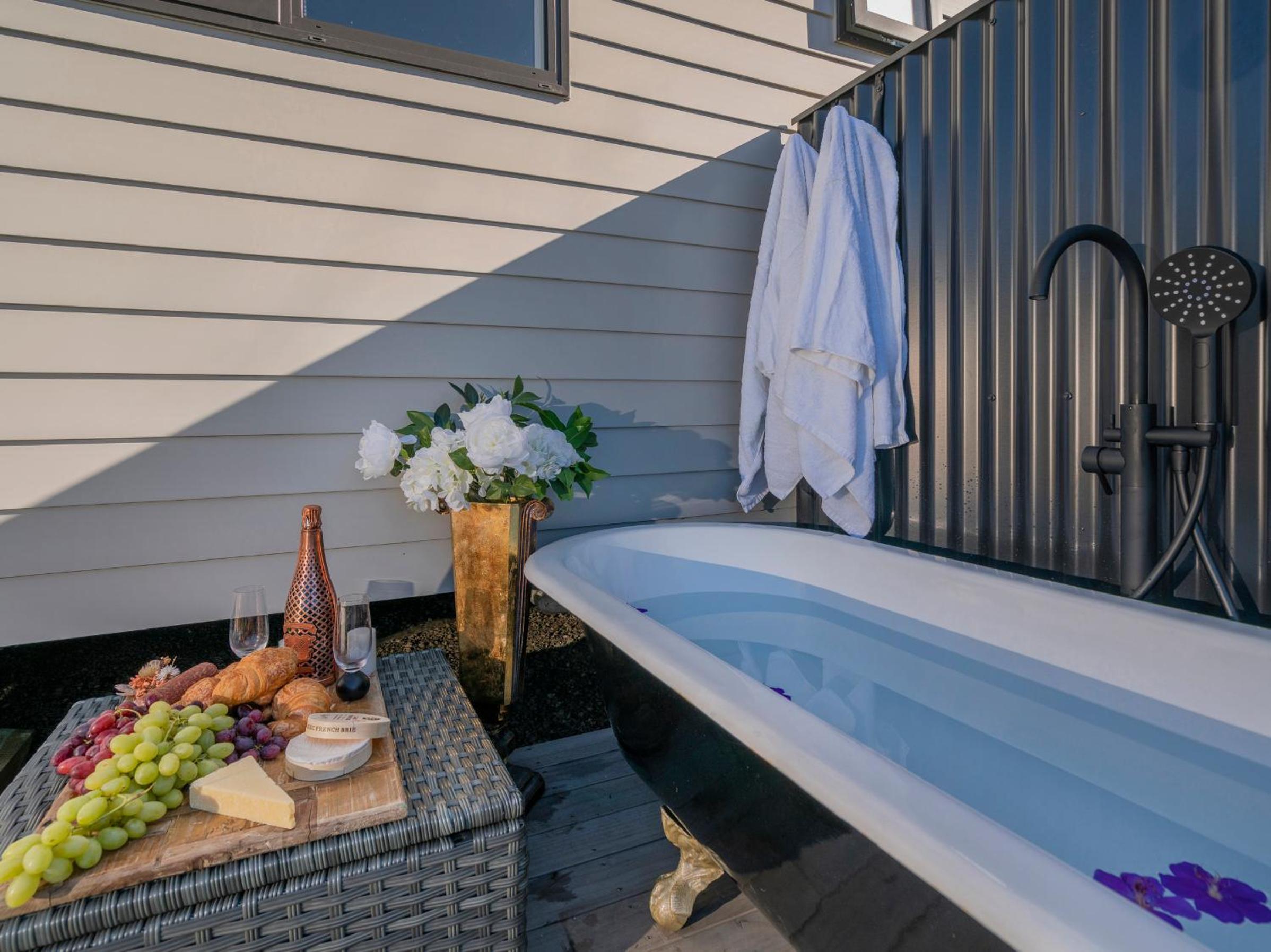 Coastal Cabin - Whangamata Holiday Unit view 3