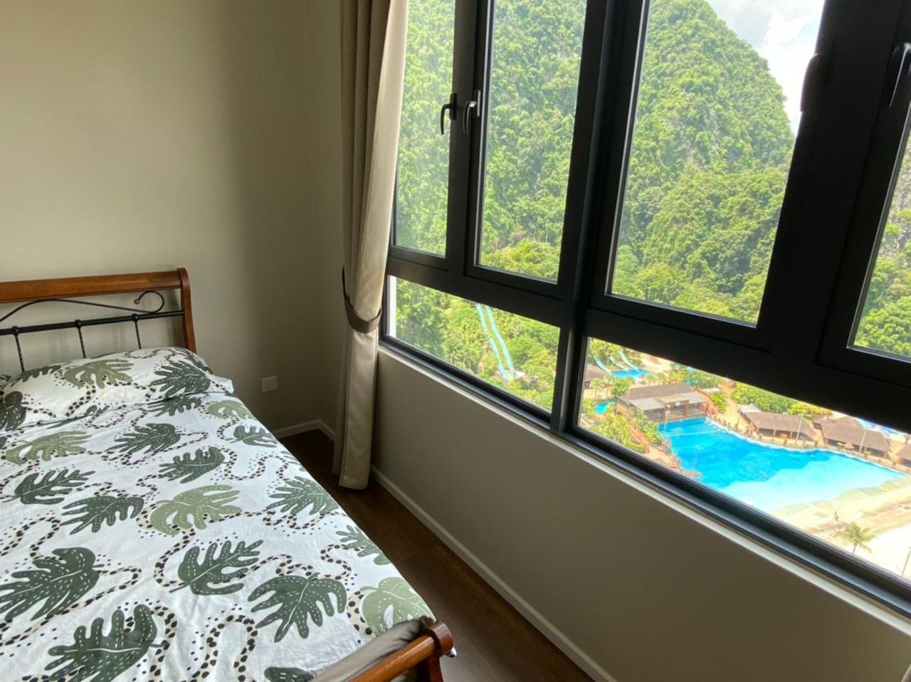 Hotspring 2 Room Suite 1910 with Theme Park View and Netflix 6 pax photo 8