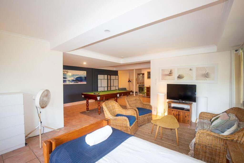 20 Yarrong Road Close to Cylinder Beach