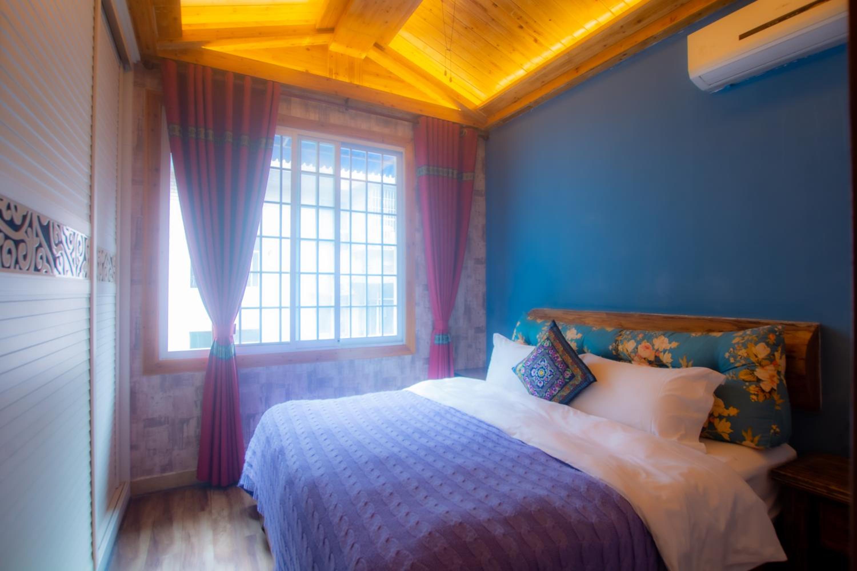 Floral Hotel · Baihui Living Zhangjiajie
