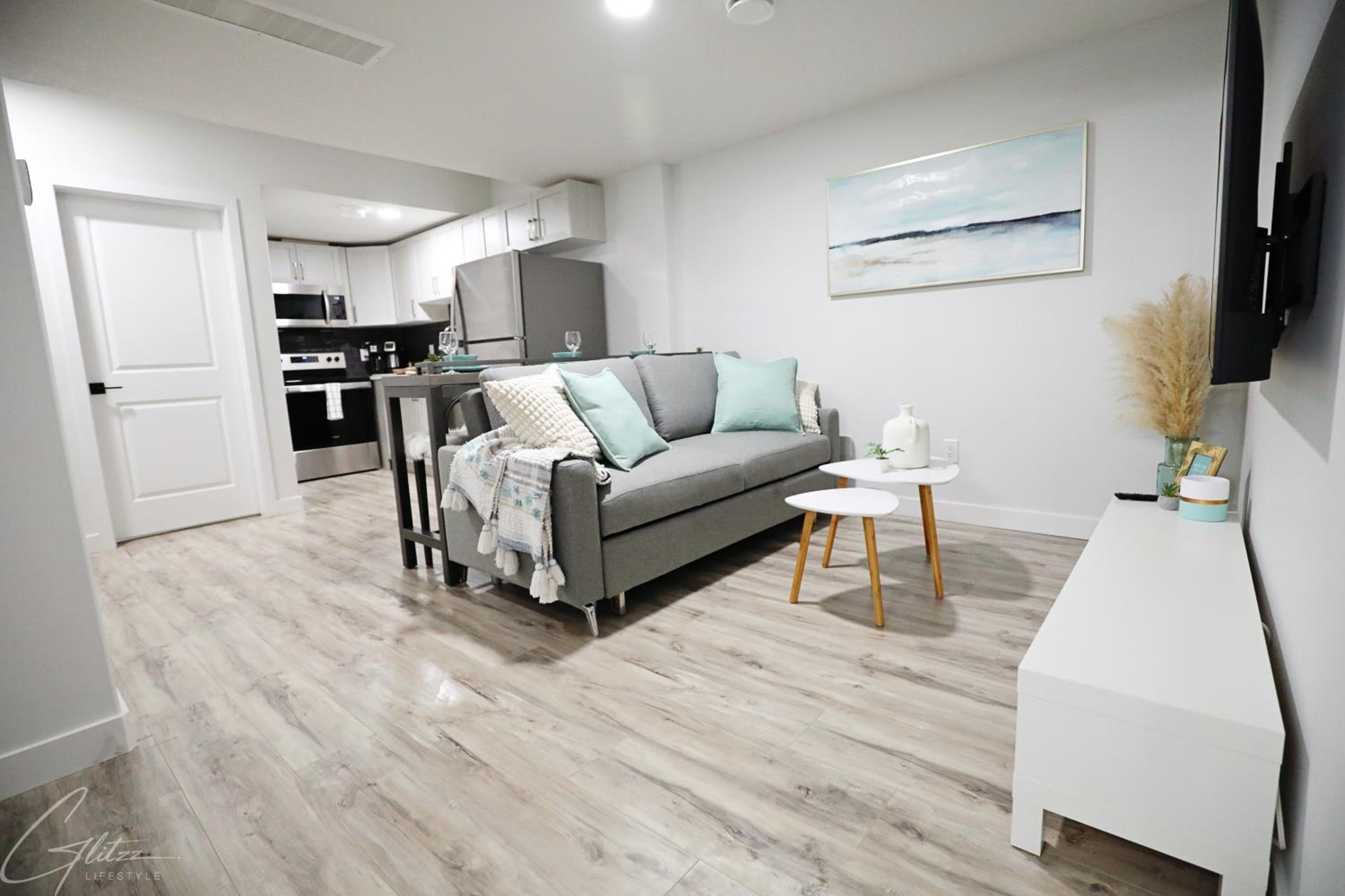 Stylish Suite With King Bed,Long Stays,Disney+,Airport