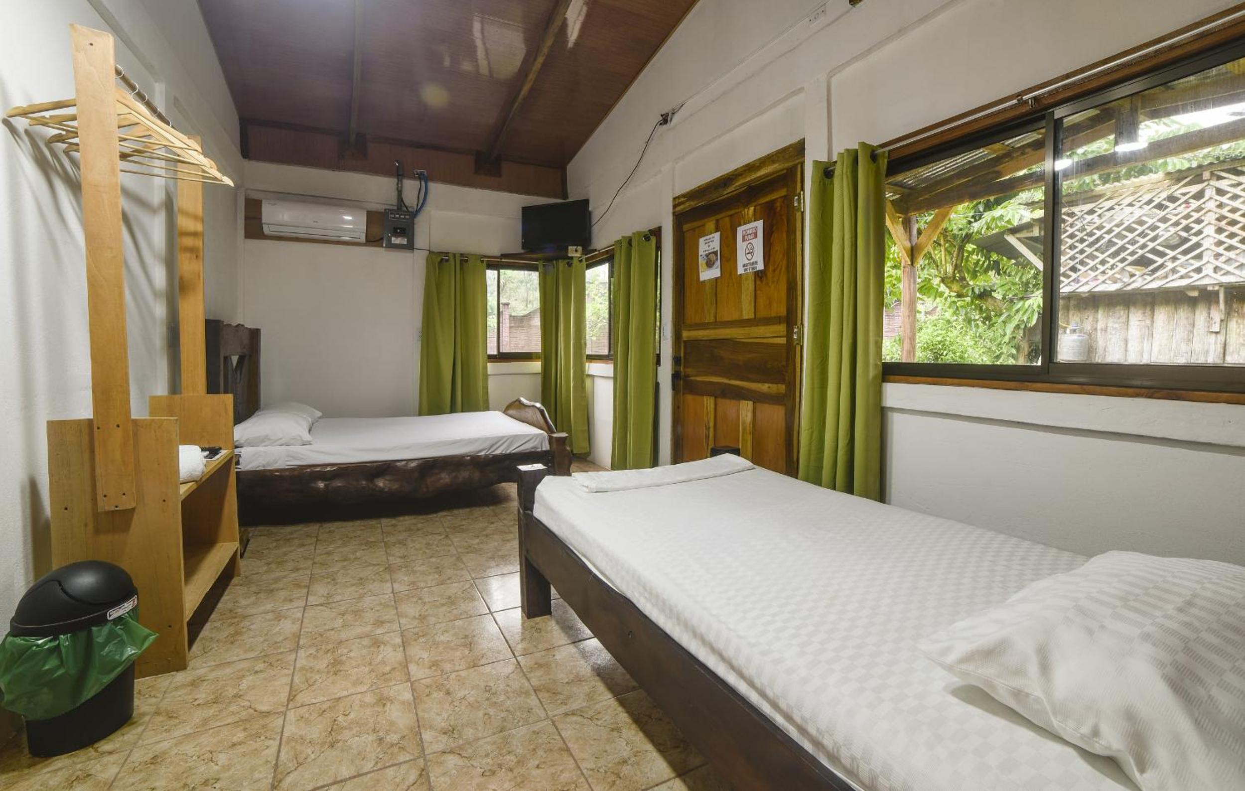 Canto del Tucán Lodge and Farm