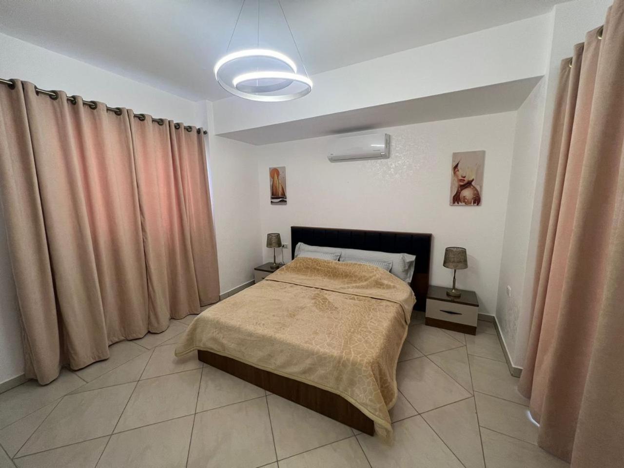 Deluxe apartment brand new
