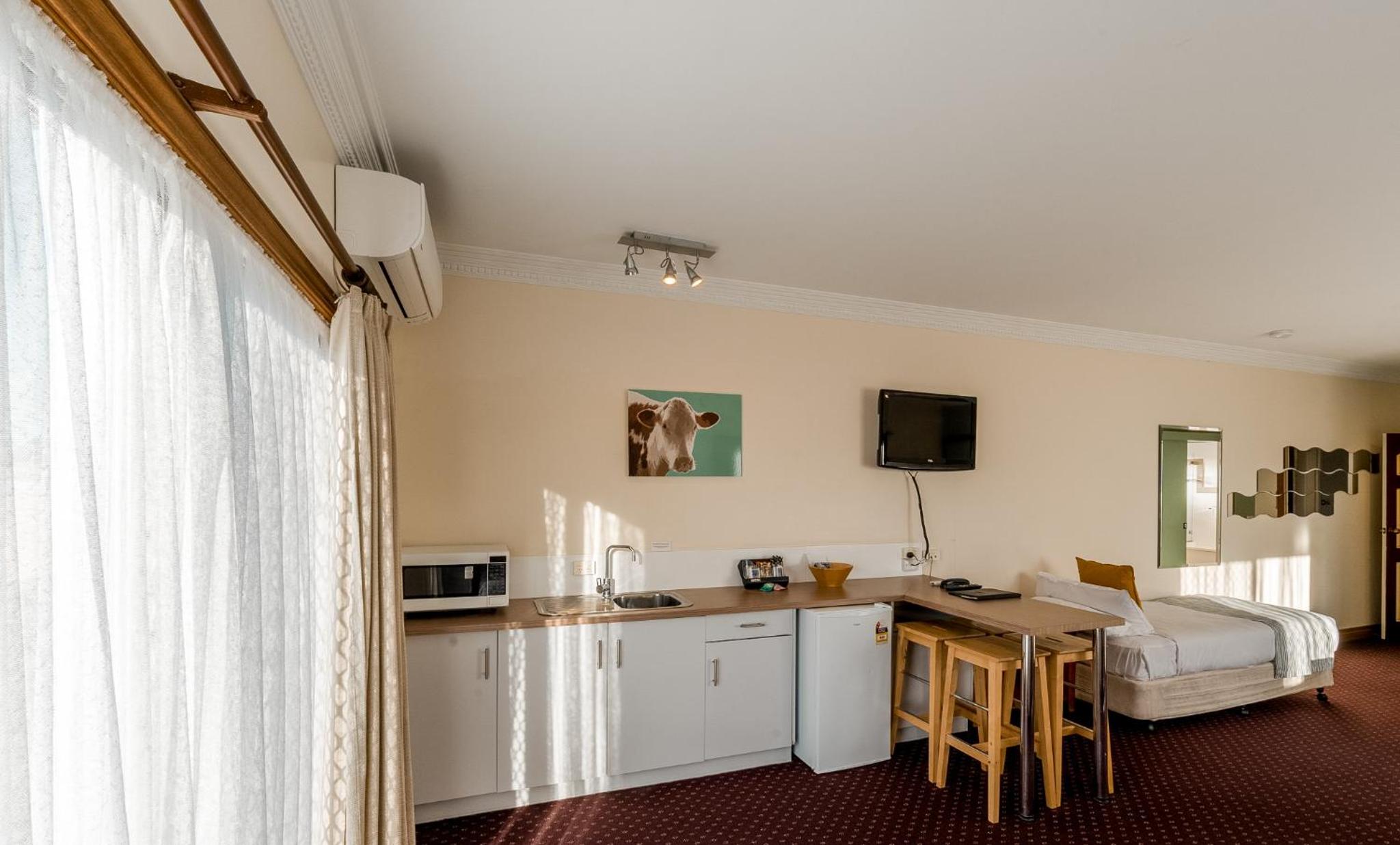 The Henry Parkes Tenterfield