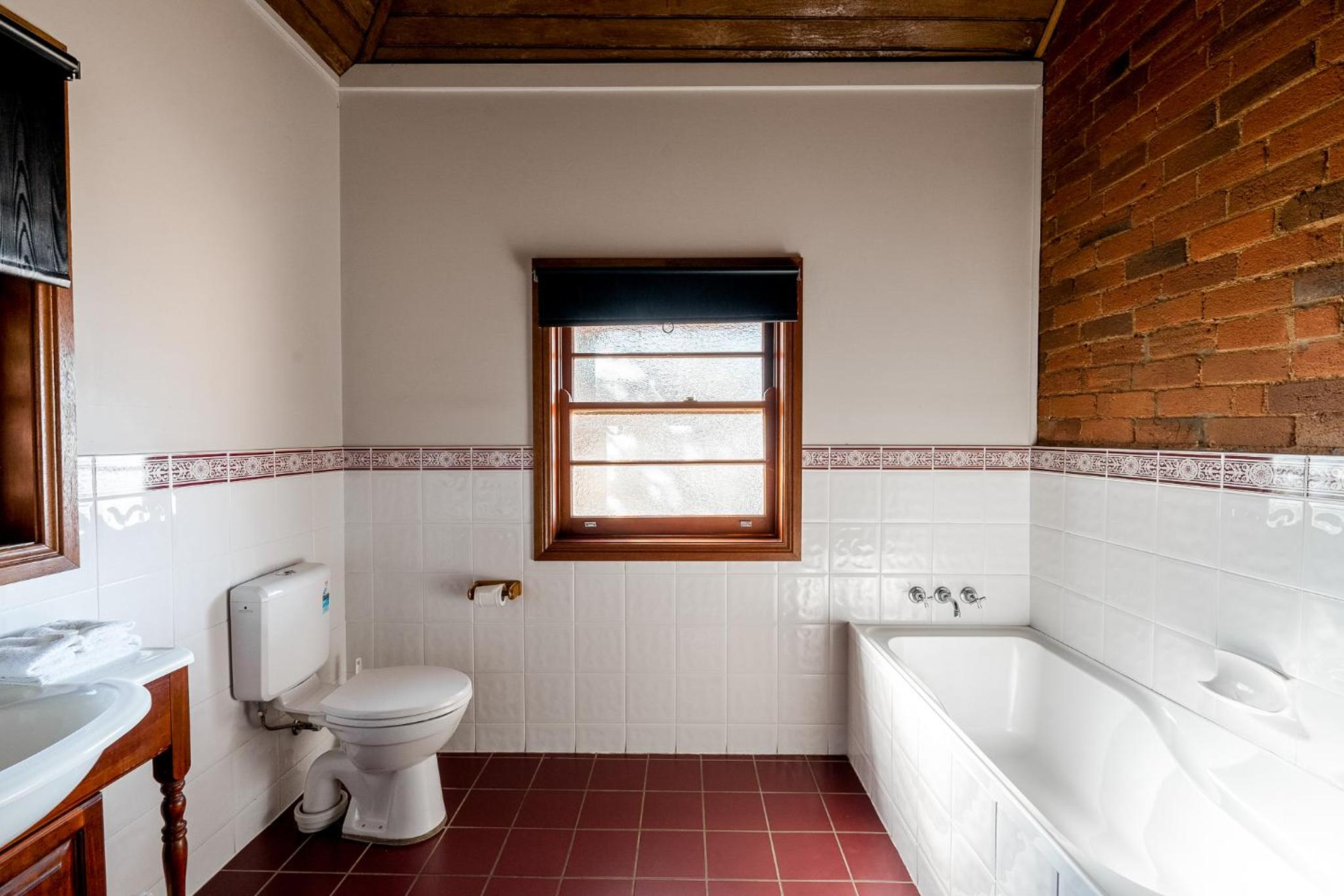 The Henry Parkes Tenterfield