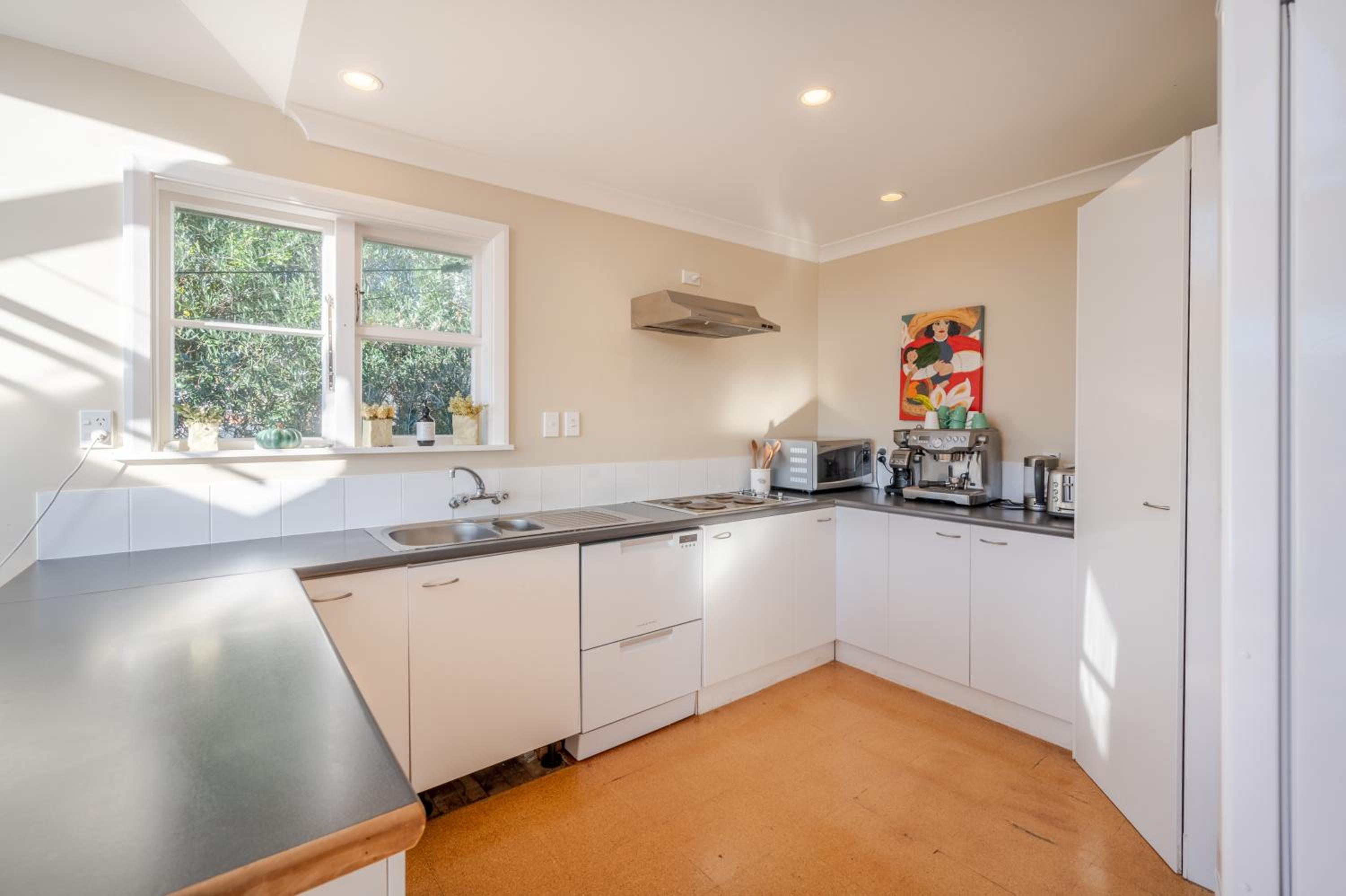 Harbour Views - Akaroa Holiday Home view 5