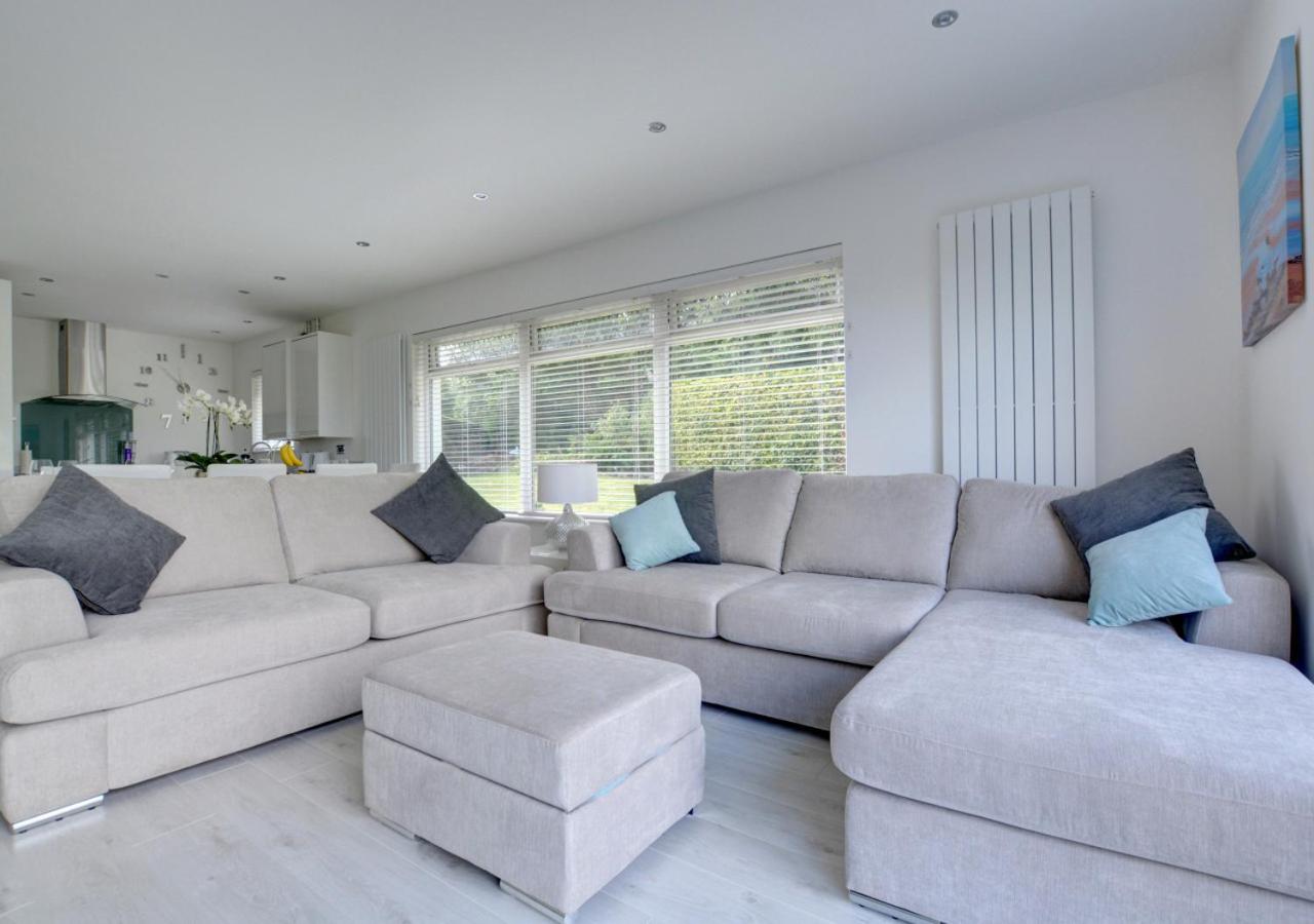4 Bed in Saundersfoot oc-pw9073
