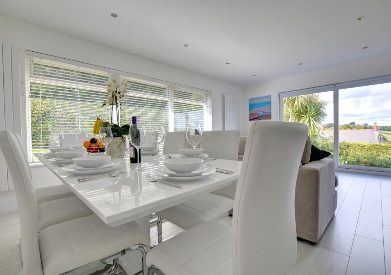 4 Bed in Saundersfoot oc-pw9073