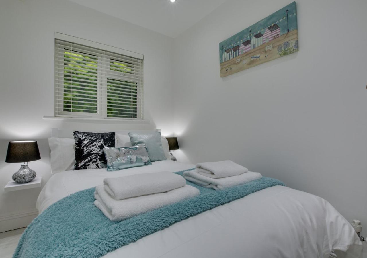 4 Bed in Saundersfoot oc-pw9073