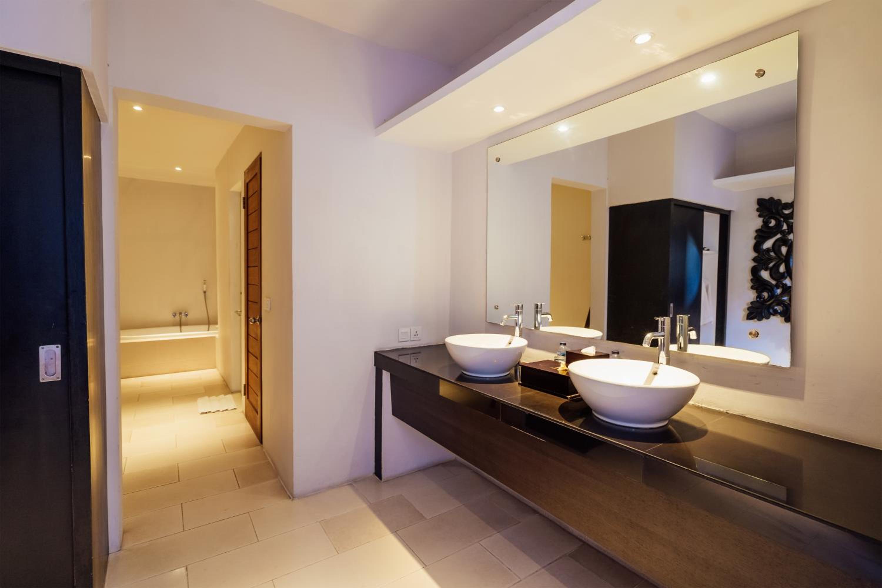 The Light Exclusive Villas and SPA