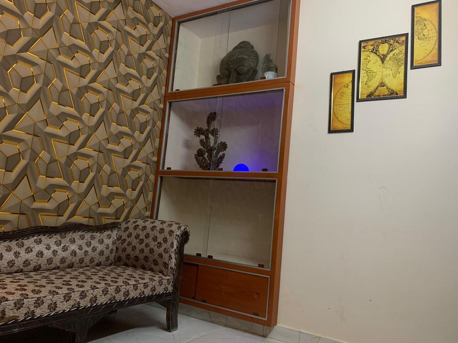 Privyrooms