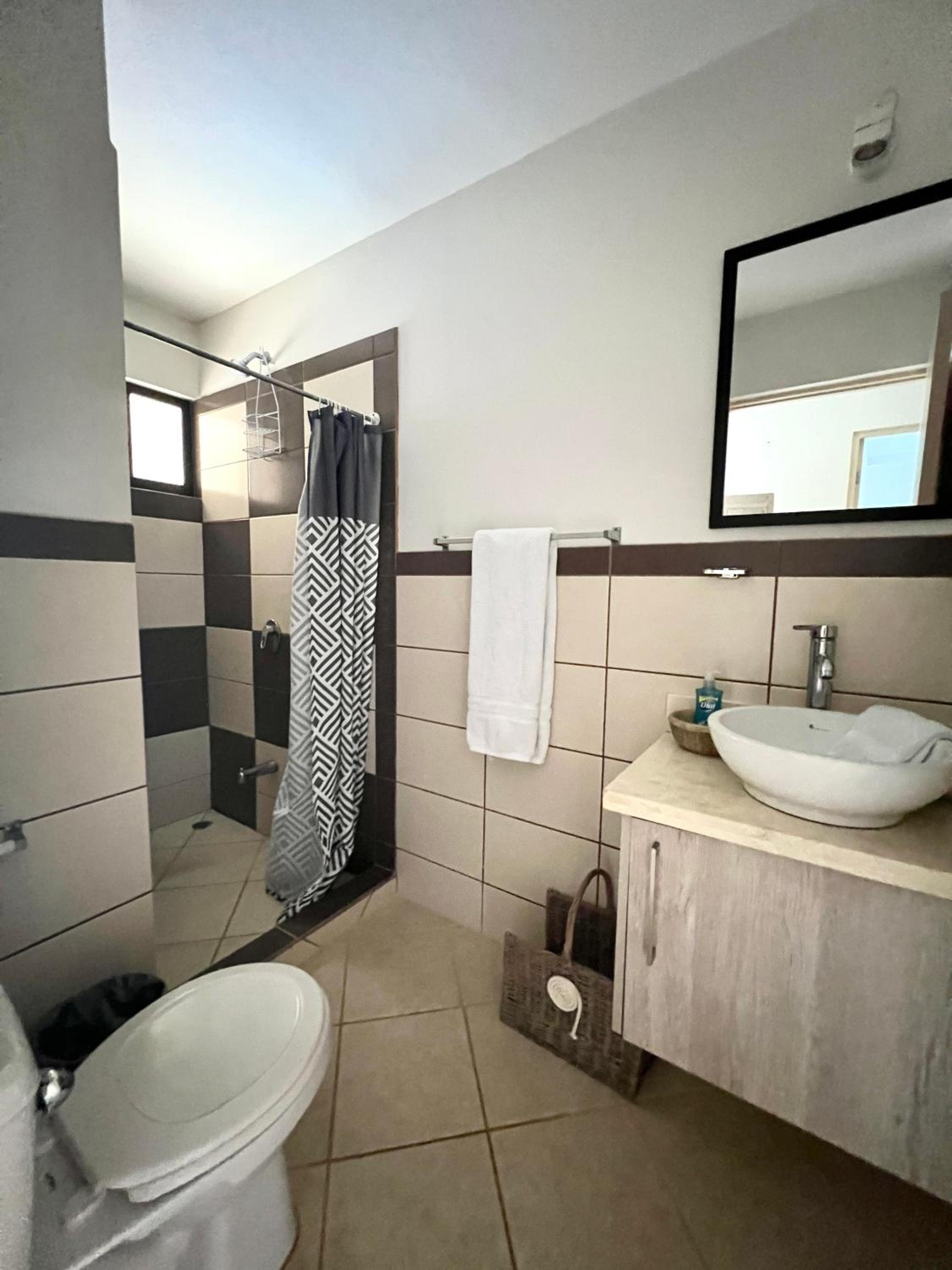 High Tide 2 bed1 bath condo Terrace