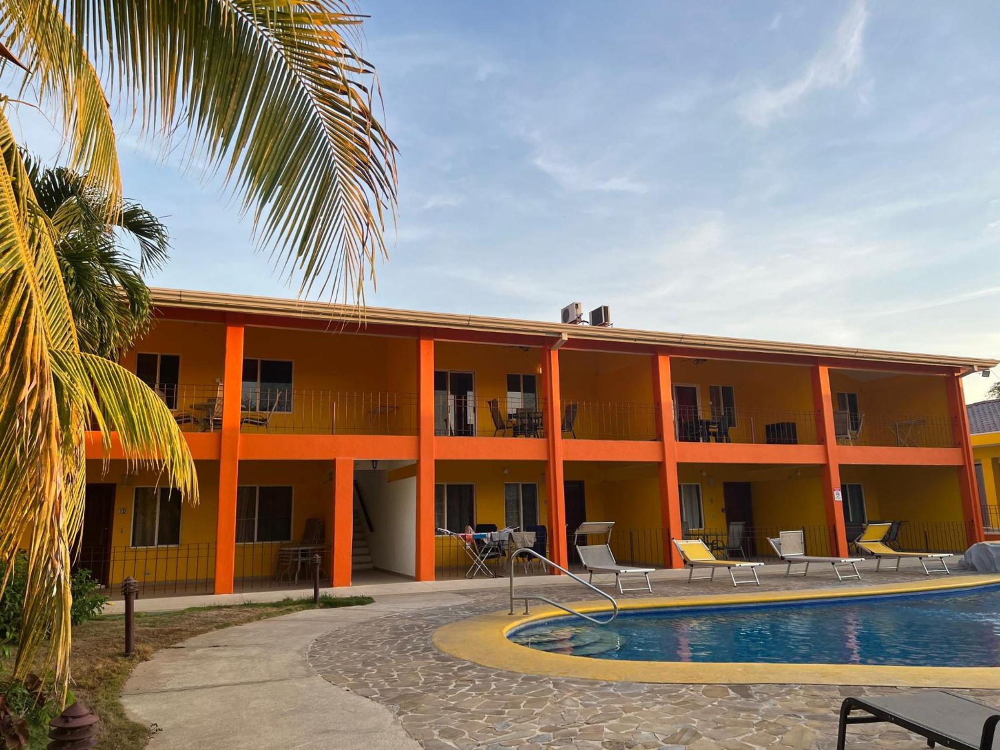 Discounted - Hermosa Paradise Mins from beach
