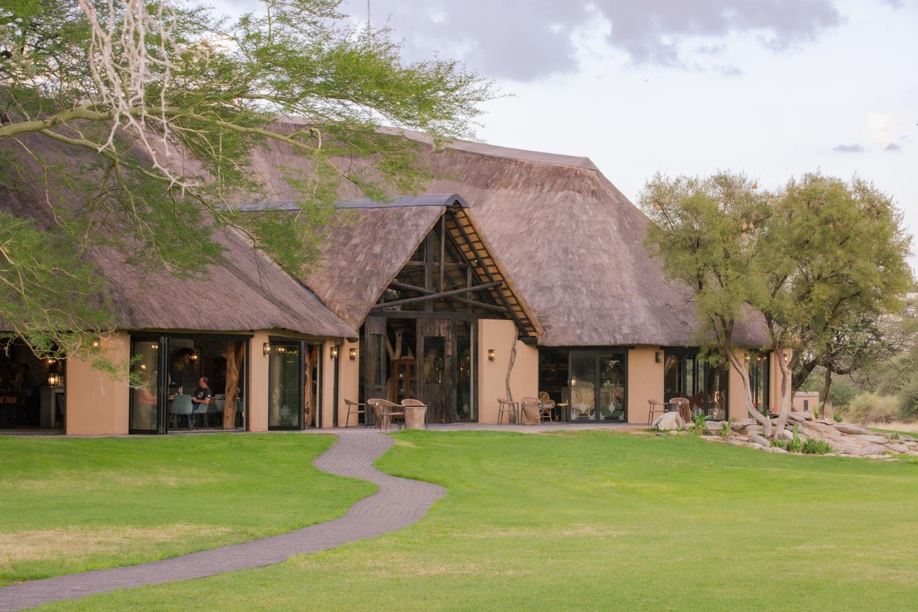 Okapuka Safari Lodge