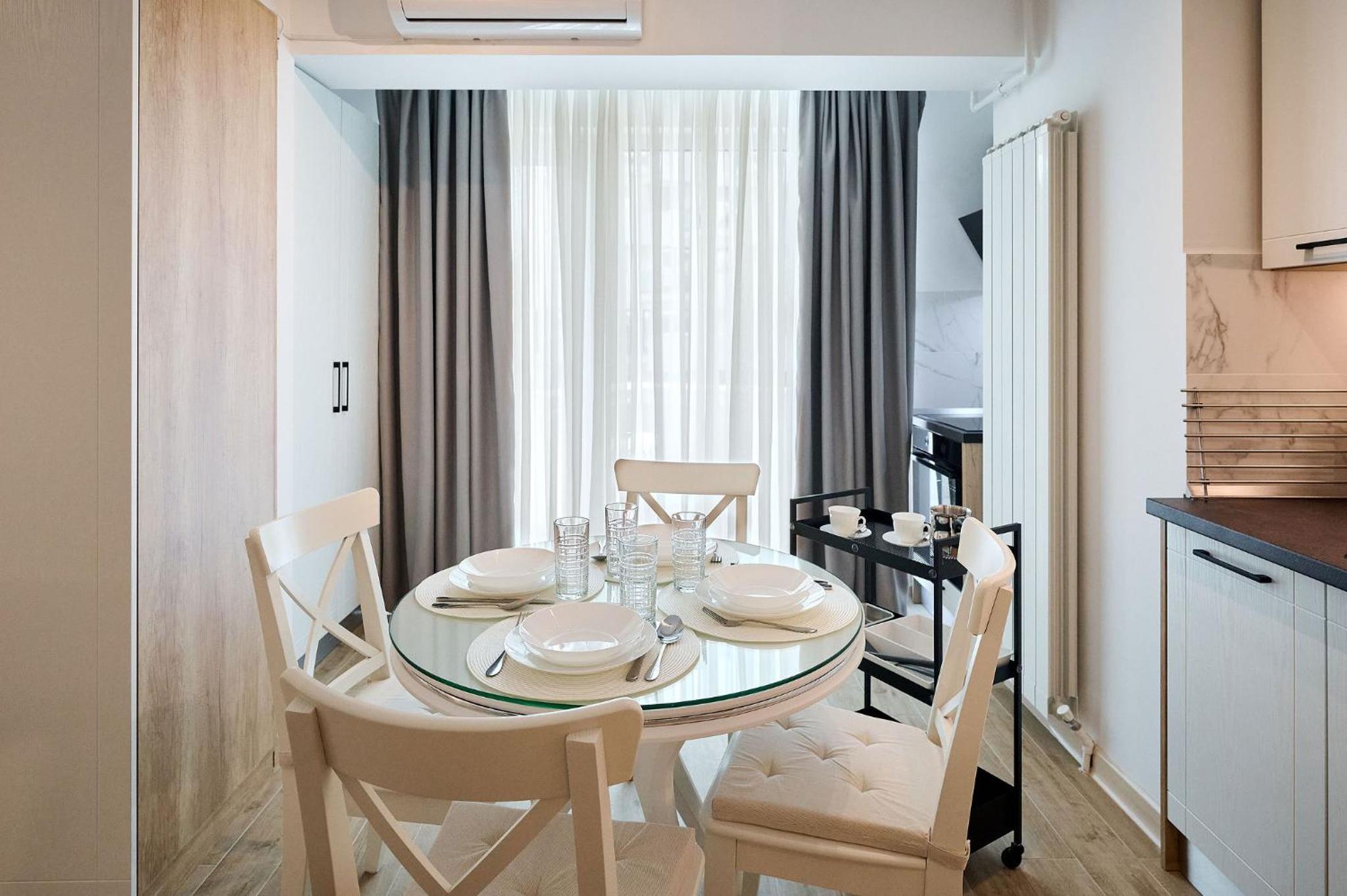 The Point Studio in Infinity Spa&Pools Resort - parking view 5