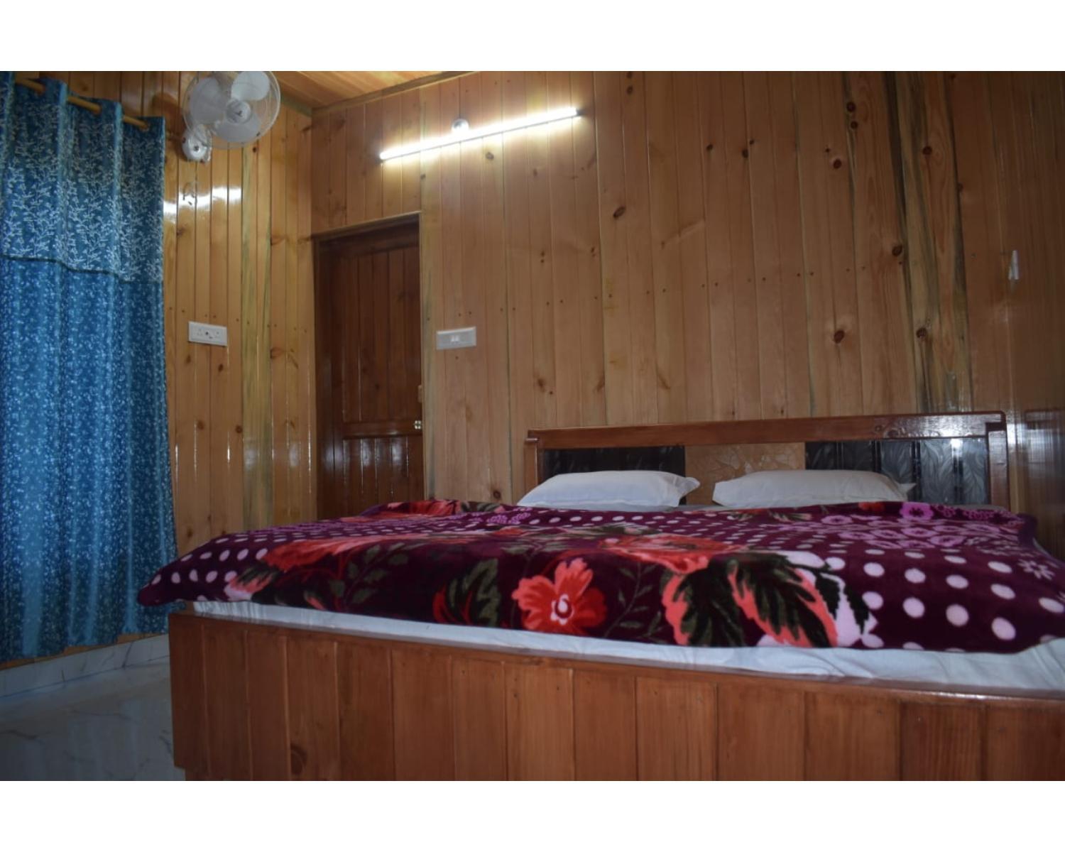 Kumar Hills Resort, Barkot