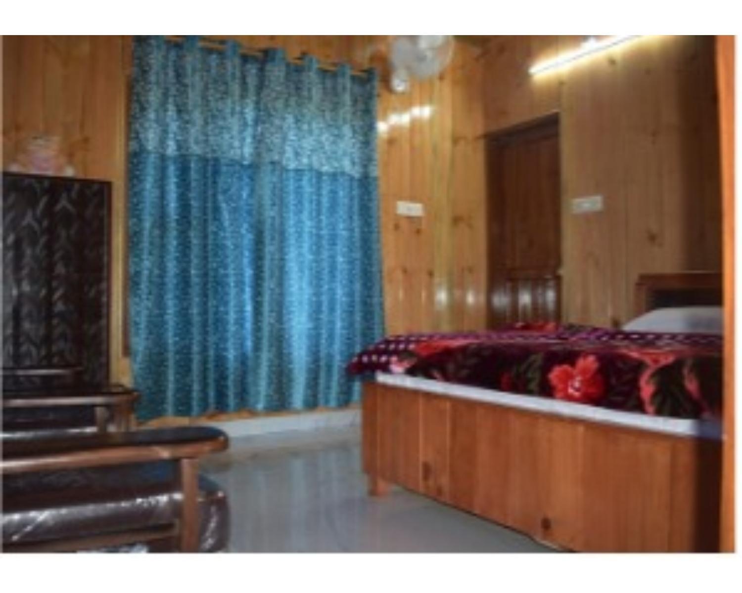 Kumar Hills Resort, Barkot
